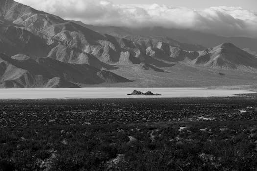 Captivating black and white view of desert and mountains in California, USA.