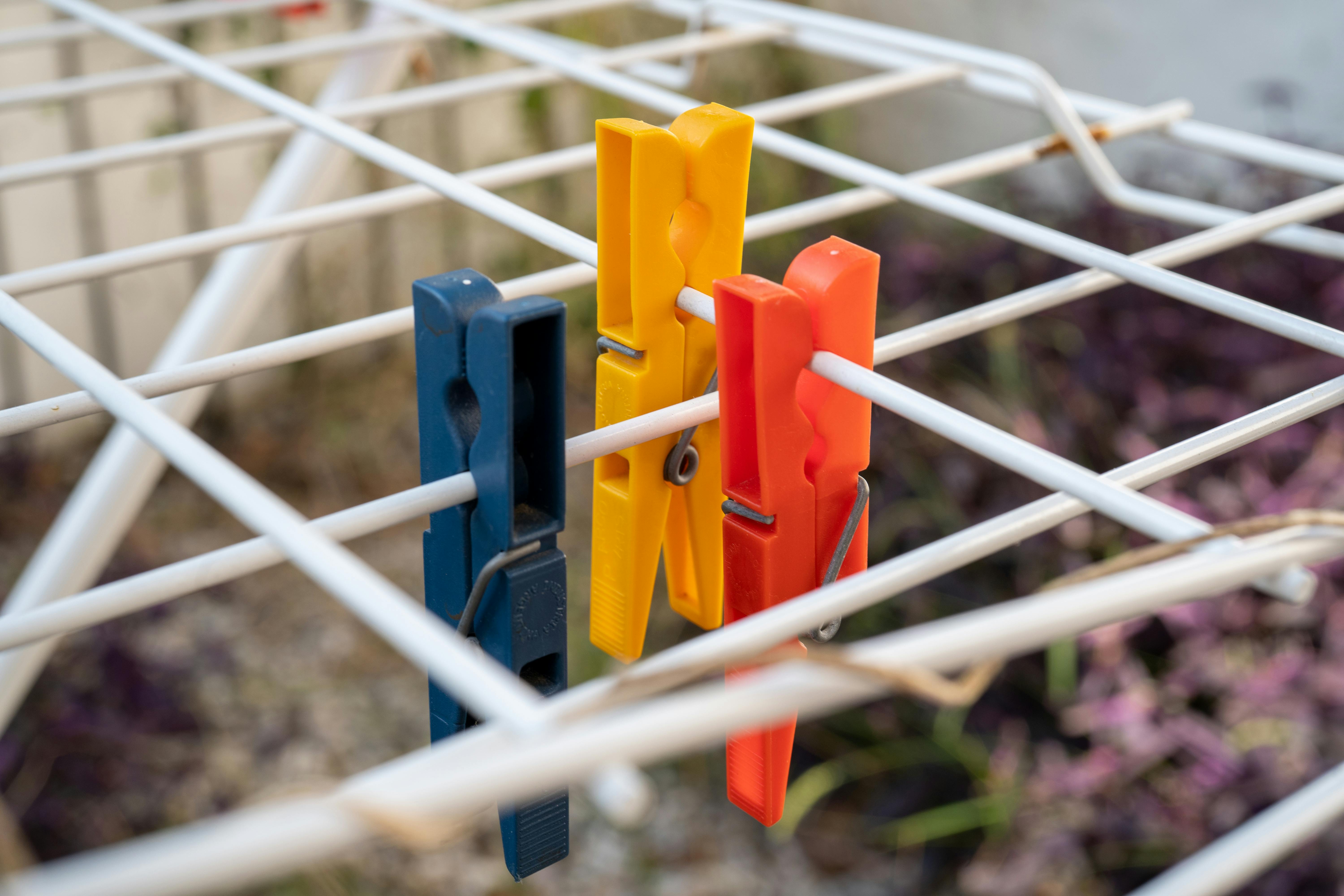 household budgeting saving money — Photo by Tomás Asurmendi on Pexels