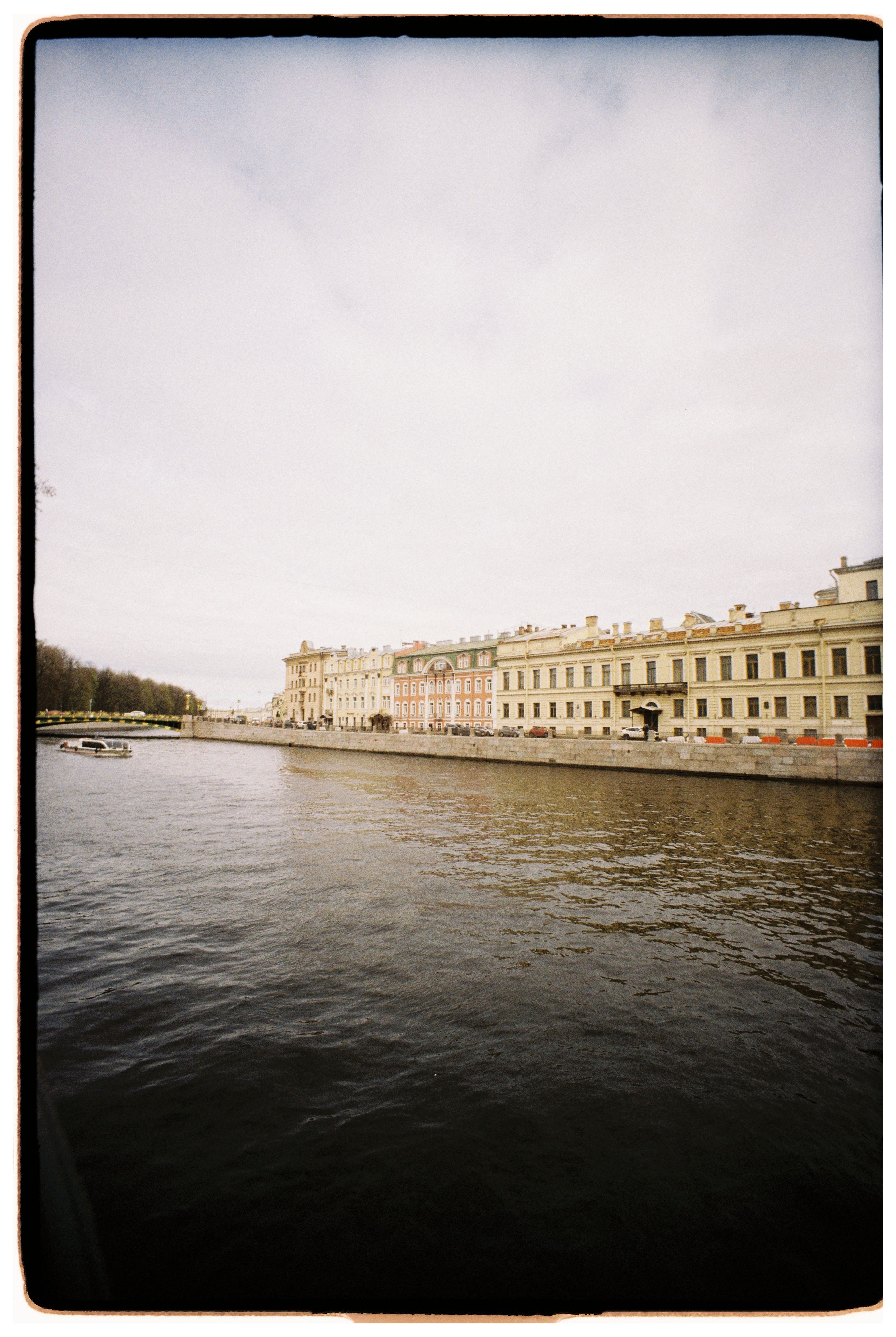 Historic European Riverbank and Elegant Architecture · Free Stock Photo