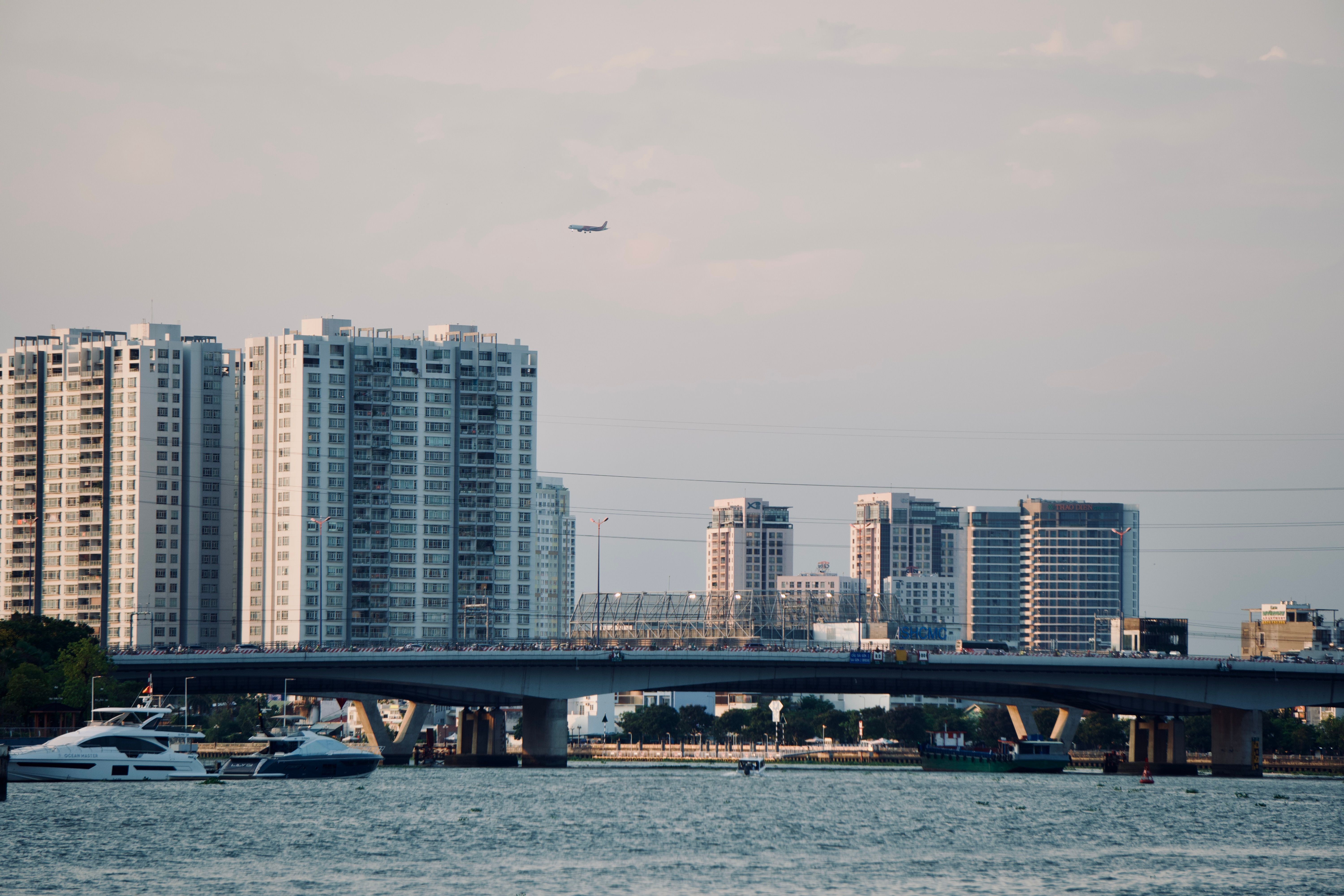 Curated visual reference: Skyline View Of Urban High Rise Buildings And Bridge Photo Inspiration