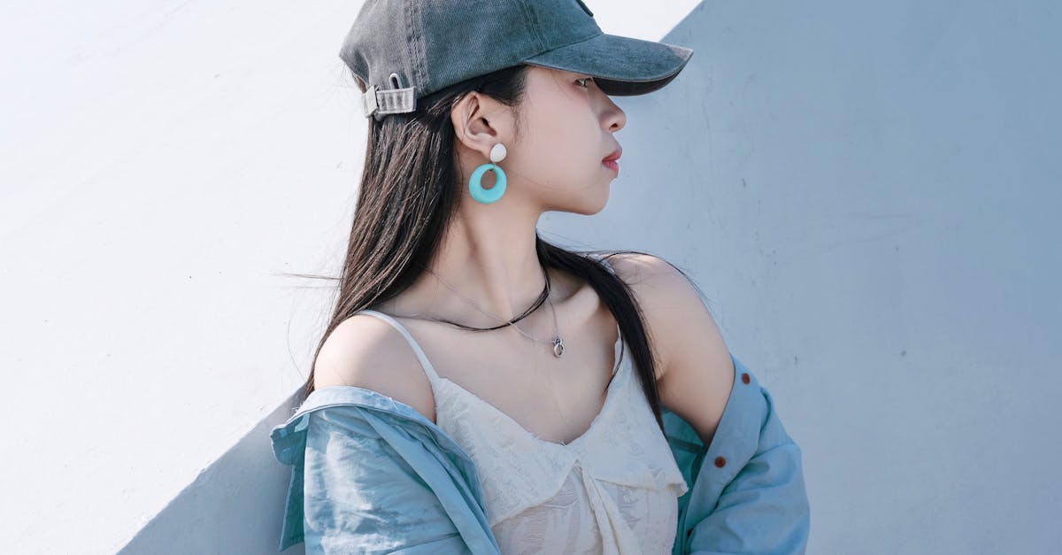 亞東科技大學材料織品服裝系新一代設計展盛大開幕,展現創意與實力