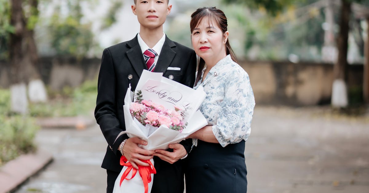英國爸爸畫媽媽畫太醜意外爆紅,開啟會計師之外的暖心副業