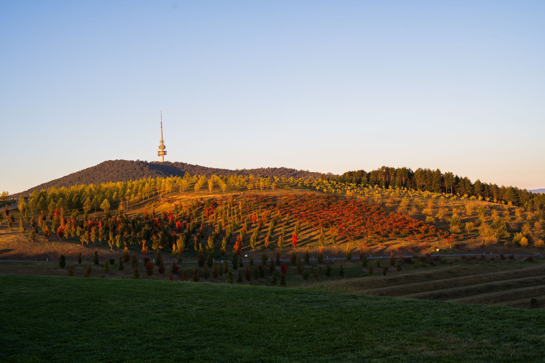Popular sights in Canberra Landmarks in Canberra