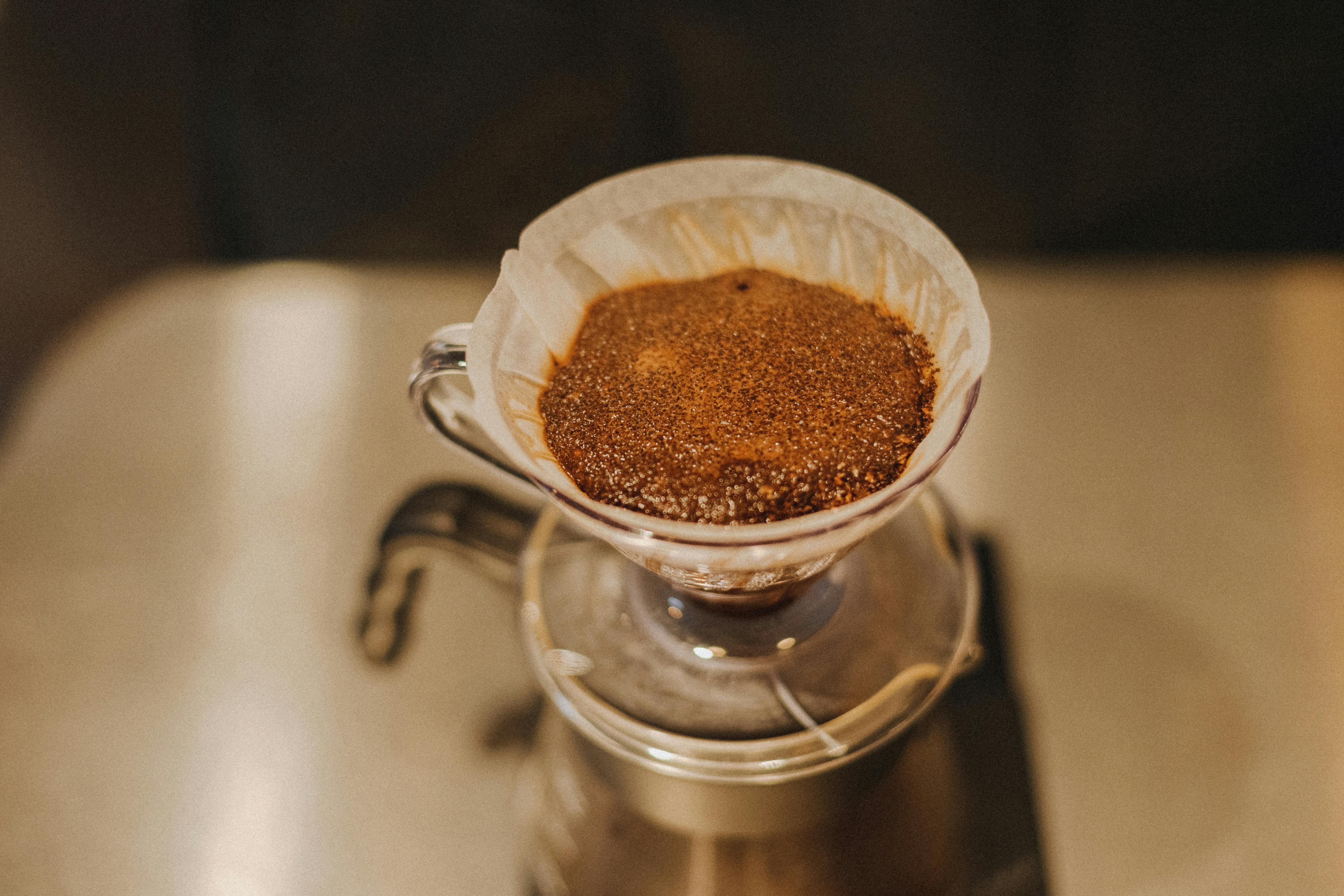 cold brew flavored coffee concentrate - Close-up of a pour-over coffee setup in a Shinjuku, Tokyo cafe, showcasing rich coffee aroma.