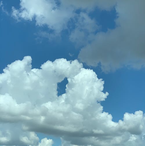 Foto profissional grátis de céu azul, forma de nuvens, formação de nuvens