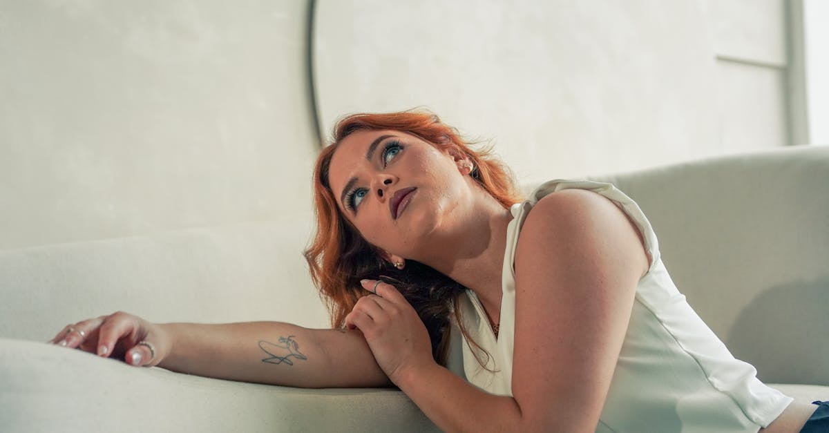 亞東科技大學材料織品服裝系新一代設計展盛大開幕,展現創意與實力