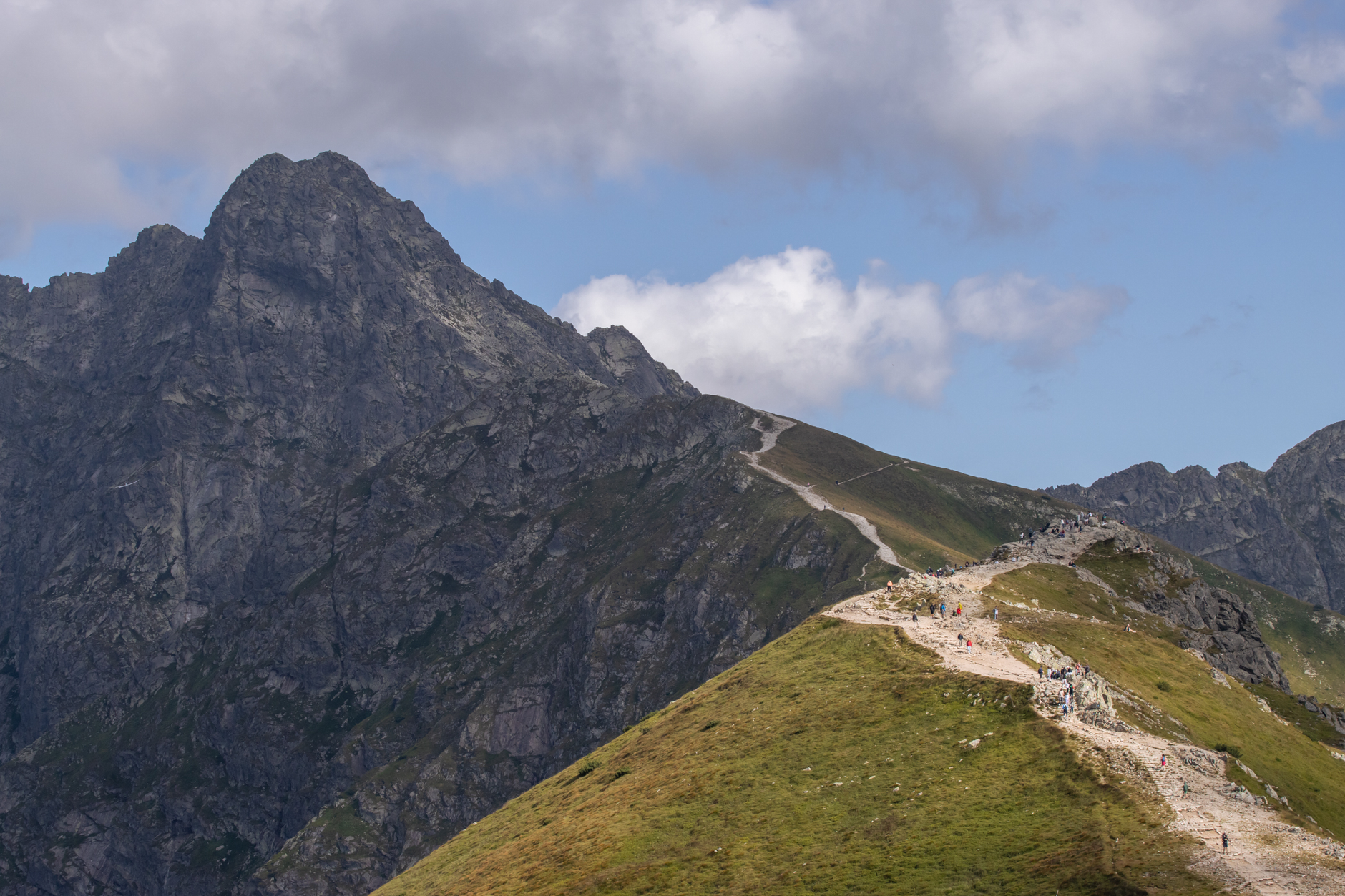 What to Expect on the Trail