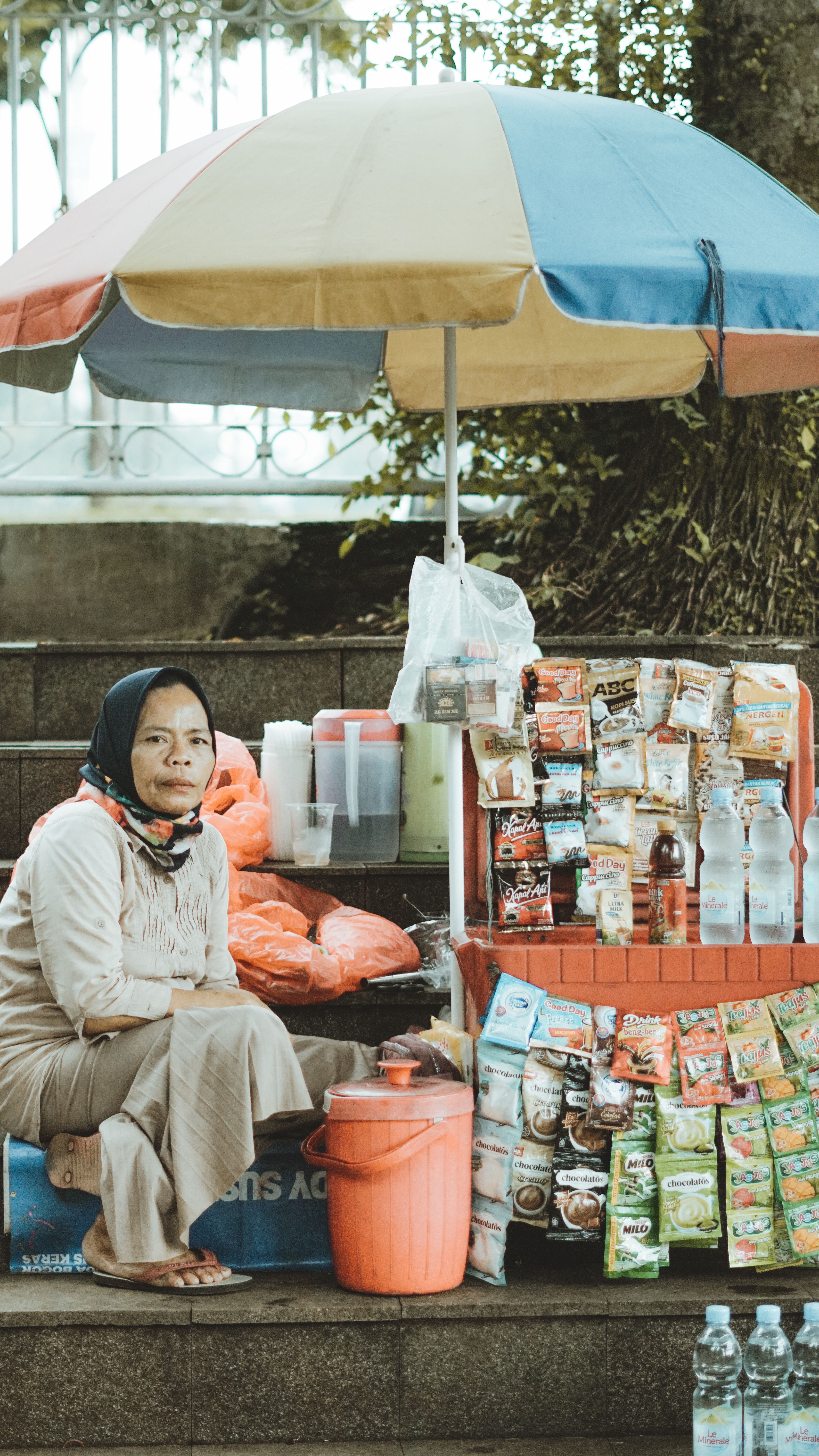 Street Vendor in West Java Market Scene · Free Stock Photo