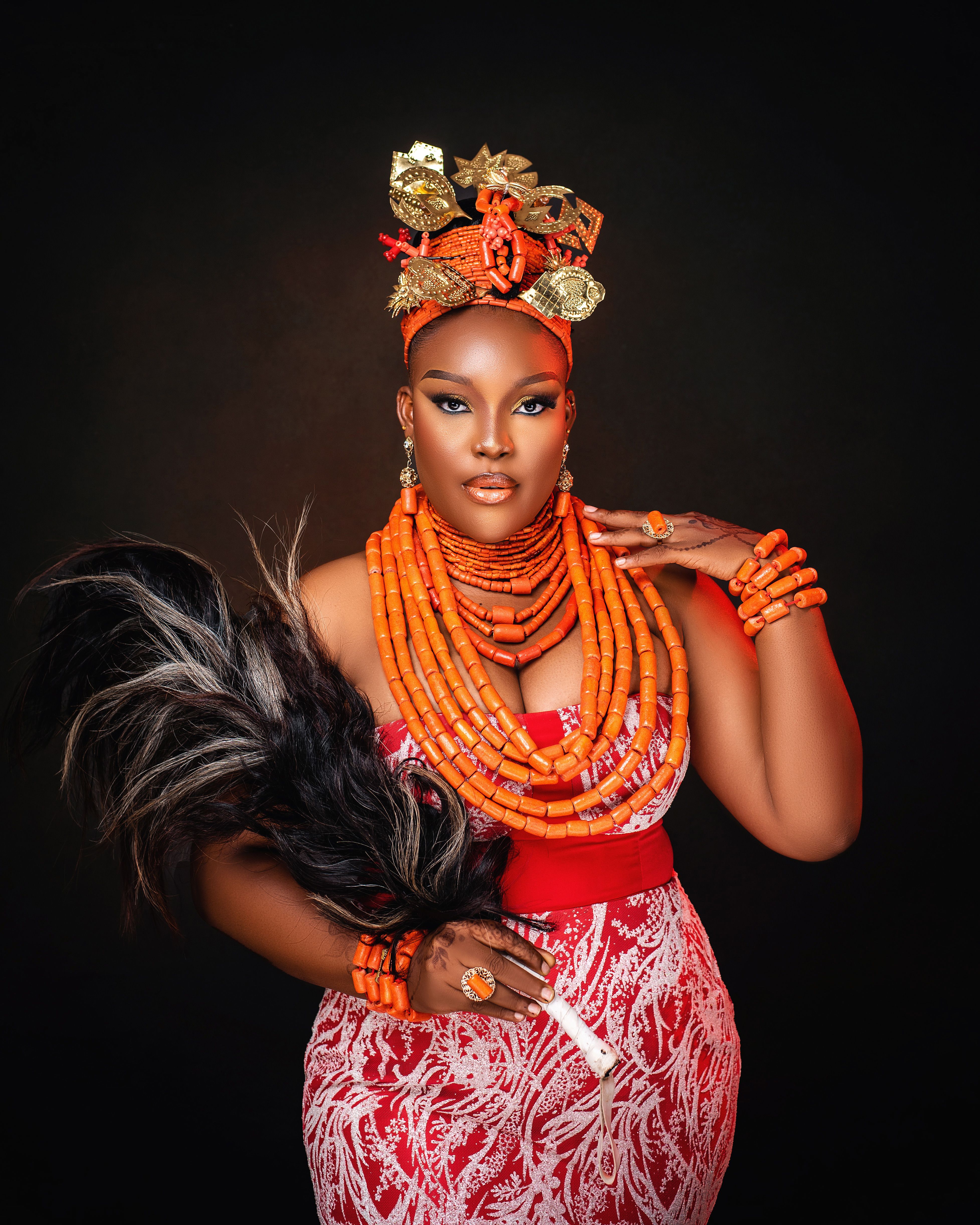 Elegant Woman in Traditional African Attire · Free Stock Photo