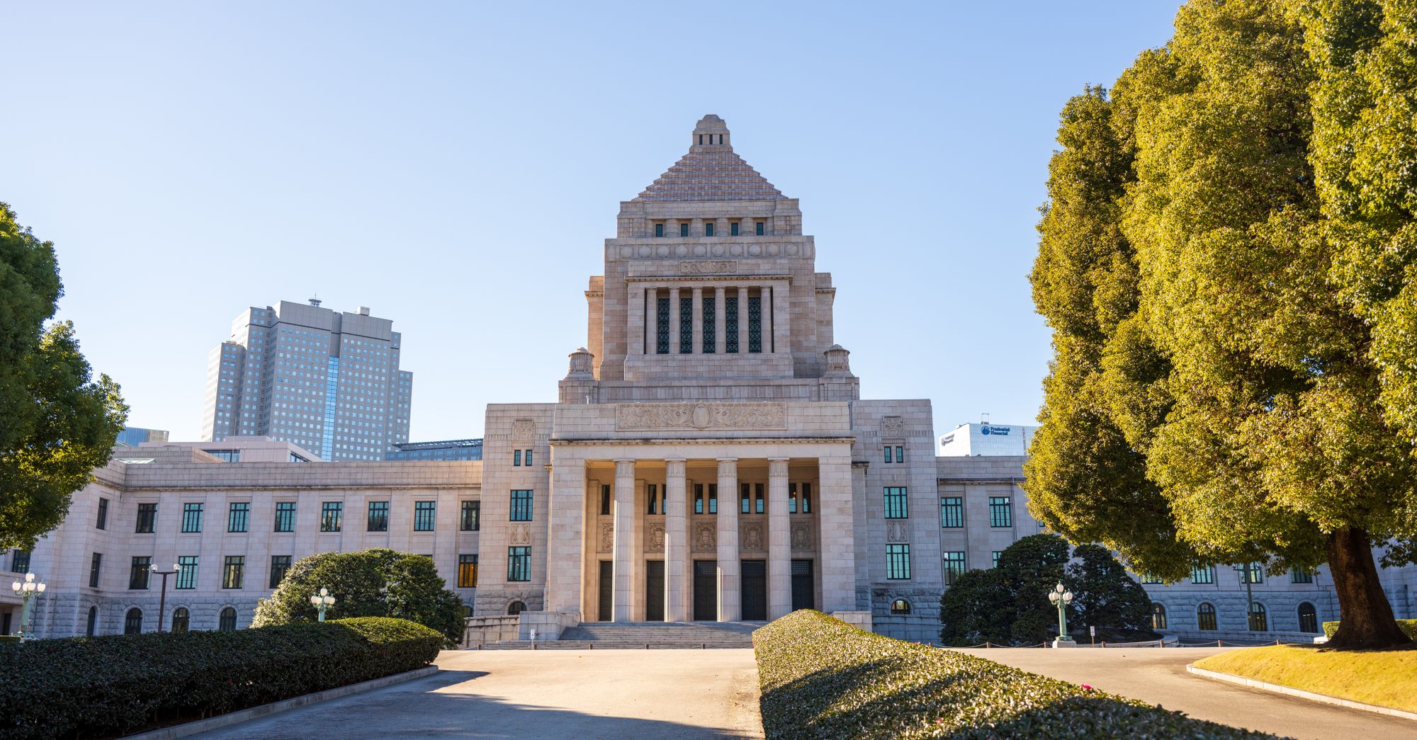Japan 10-Year Yield Hits 2.945%, Highest Since September 1996