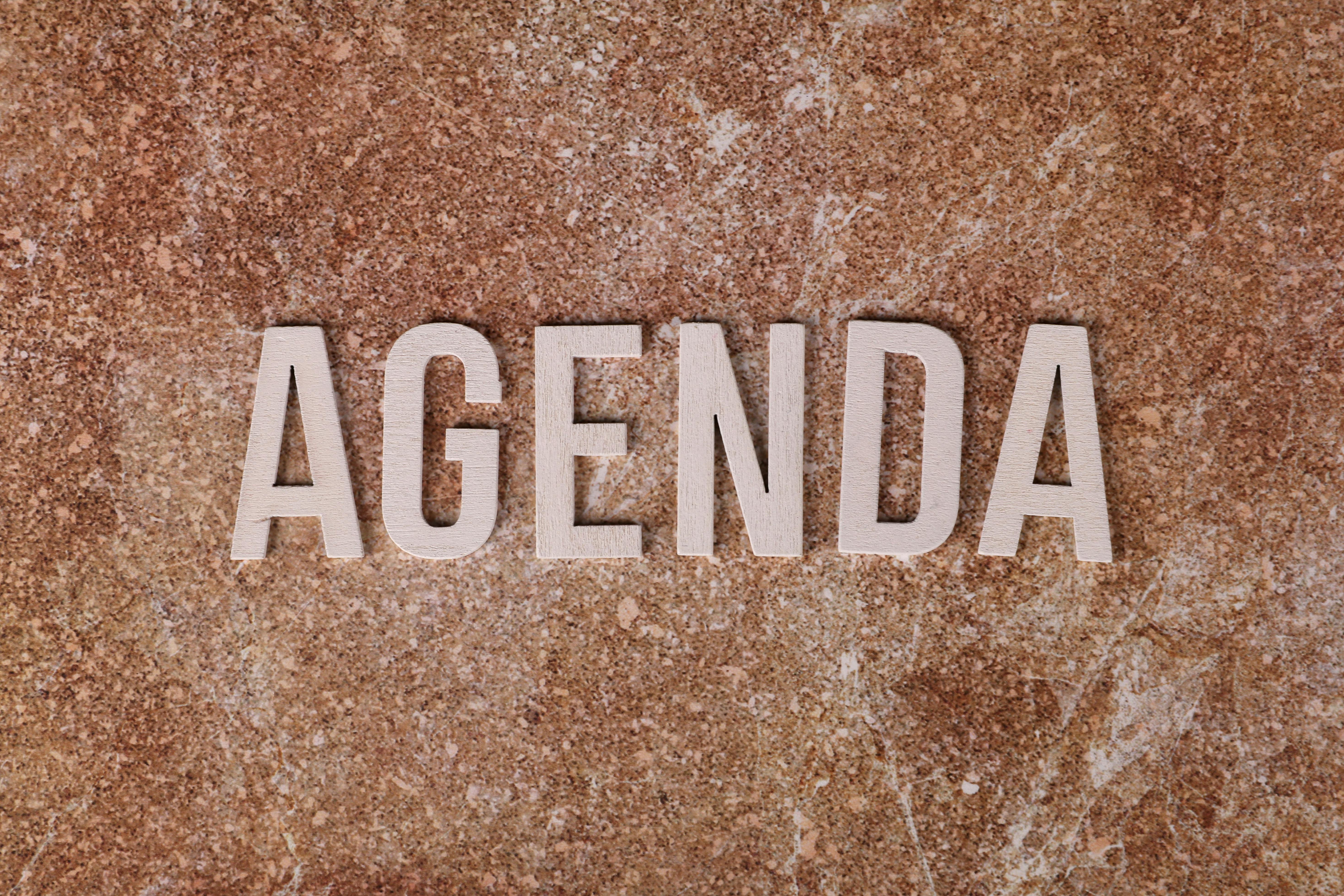 Navigating HOA Rules: Considerations for Real Estate Agents, Buyers and Sellers — Photo by Ann H on Pexels