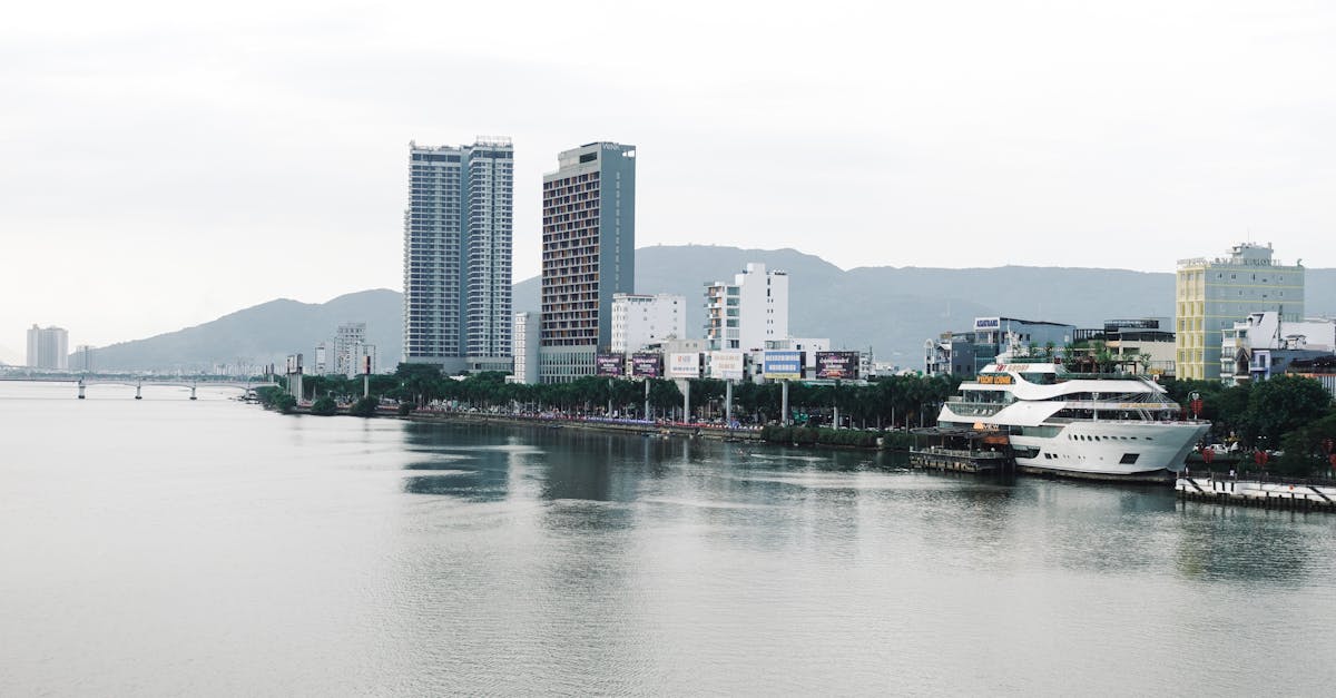 2025澎湖國際海上花火節 海上超跑遊艇奔澎湖 不同角度賞煙花