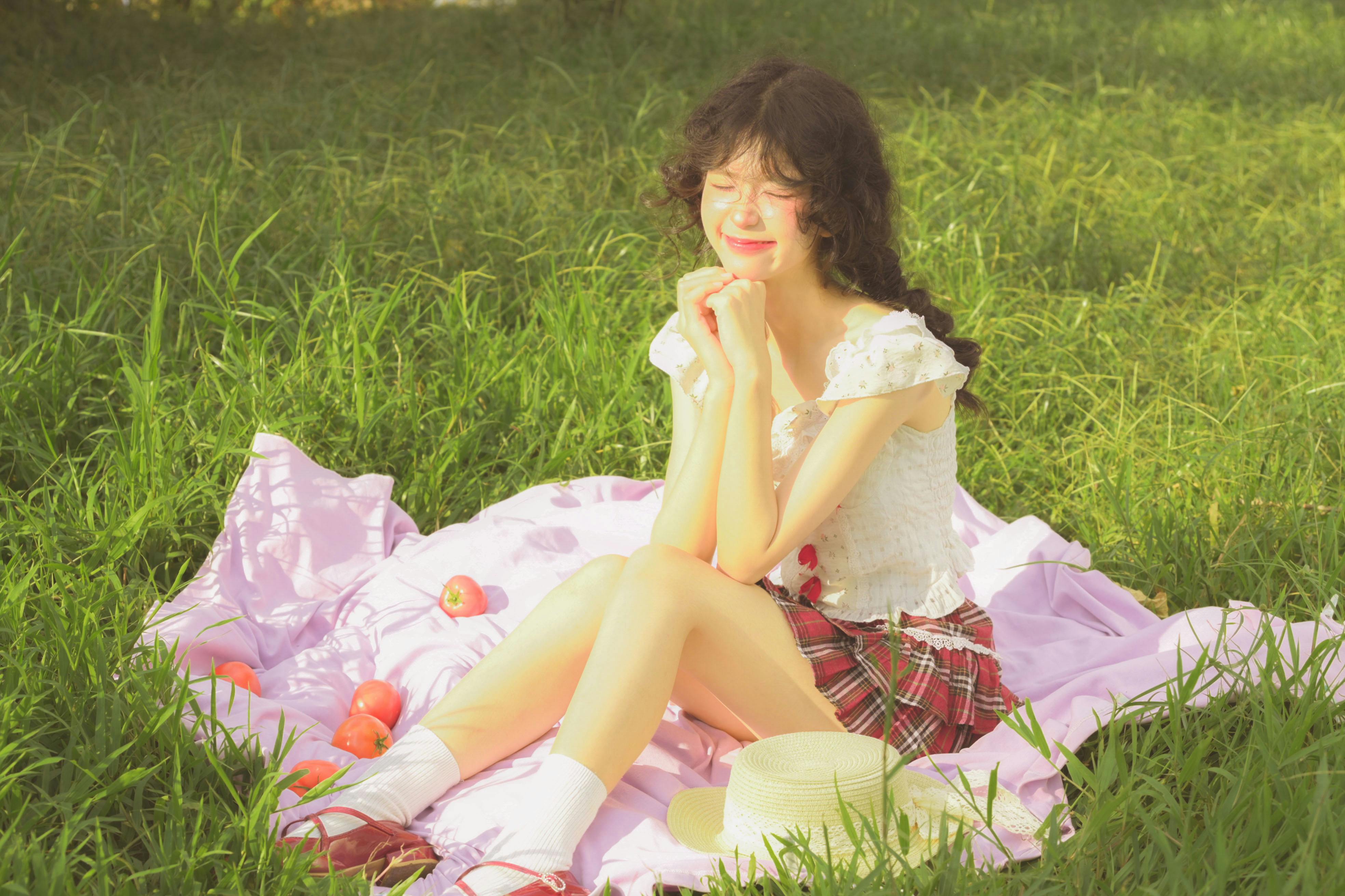 Girls+Up+Skirt Photos, Download The BEST Free Girls+Up+Skirt Stock Photos & HD Images