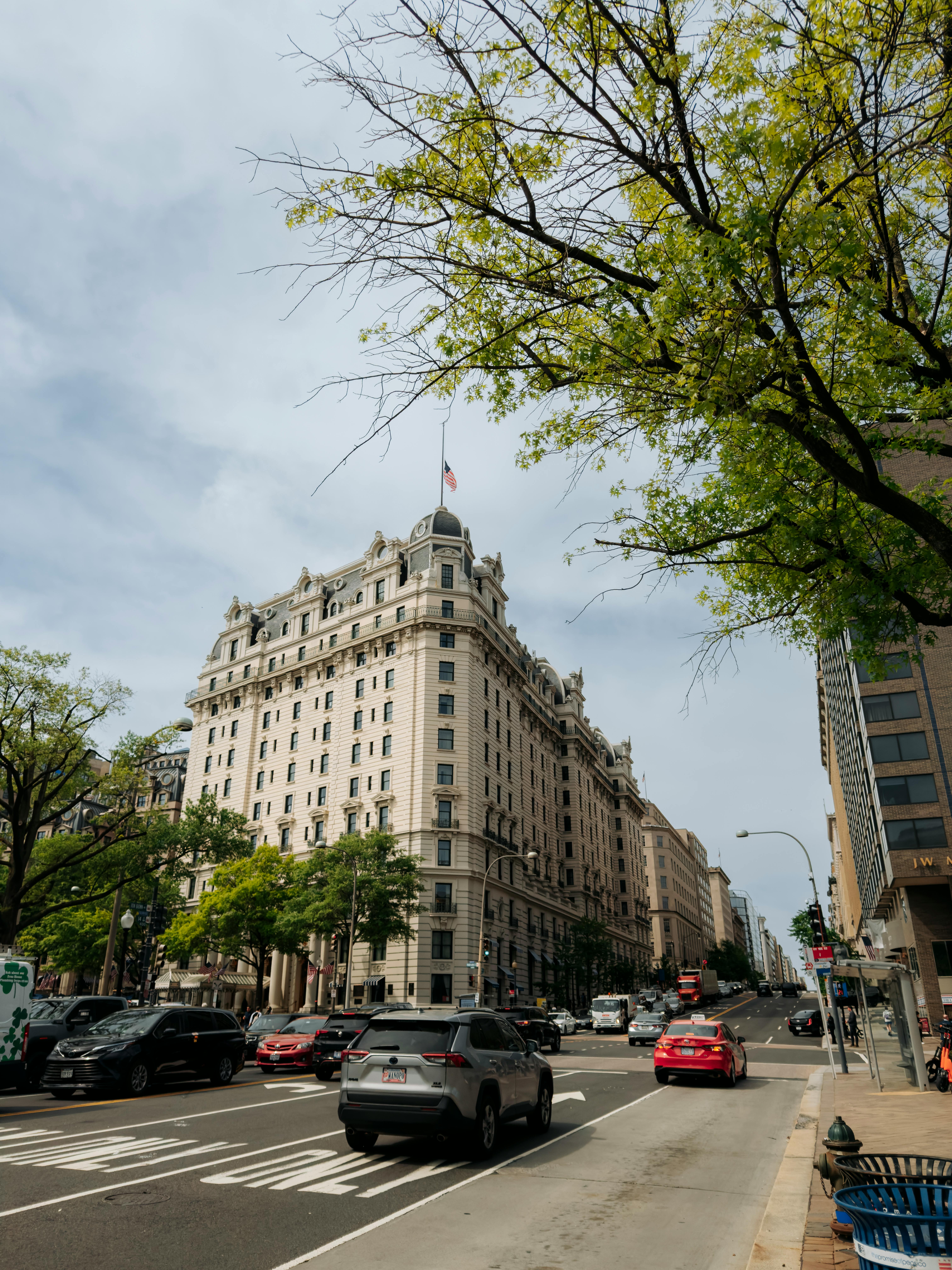 Street View of Historic Washington DC Building · Free Stock Photo