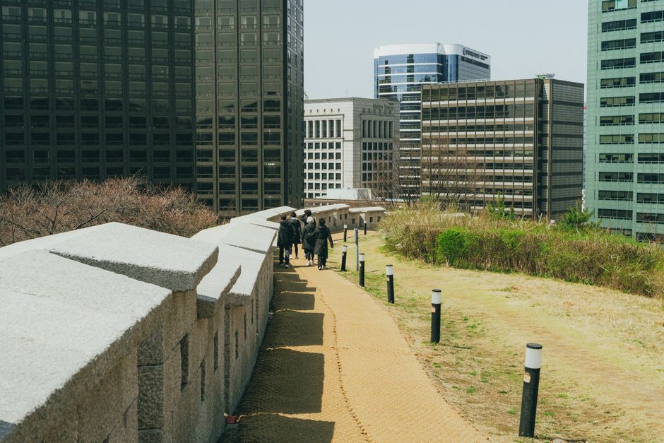 Seoul City Wall Trail Sunset: Beyond the Hype – What the Instagrammers Don’t Show You