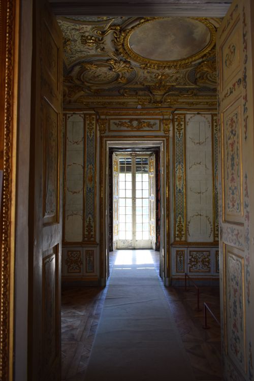 Free Explore the refined elegance of an ornate hallway in a historic Turin villa, showcasing intricate interior design. Stock Photo