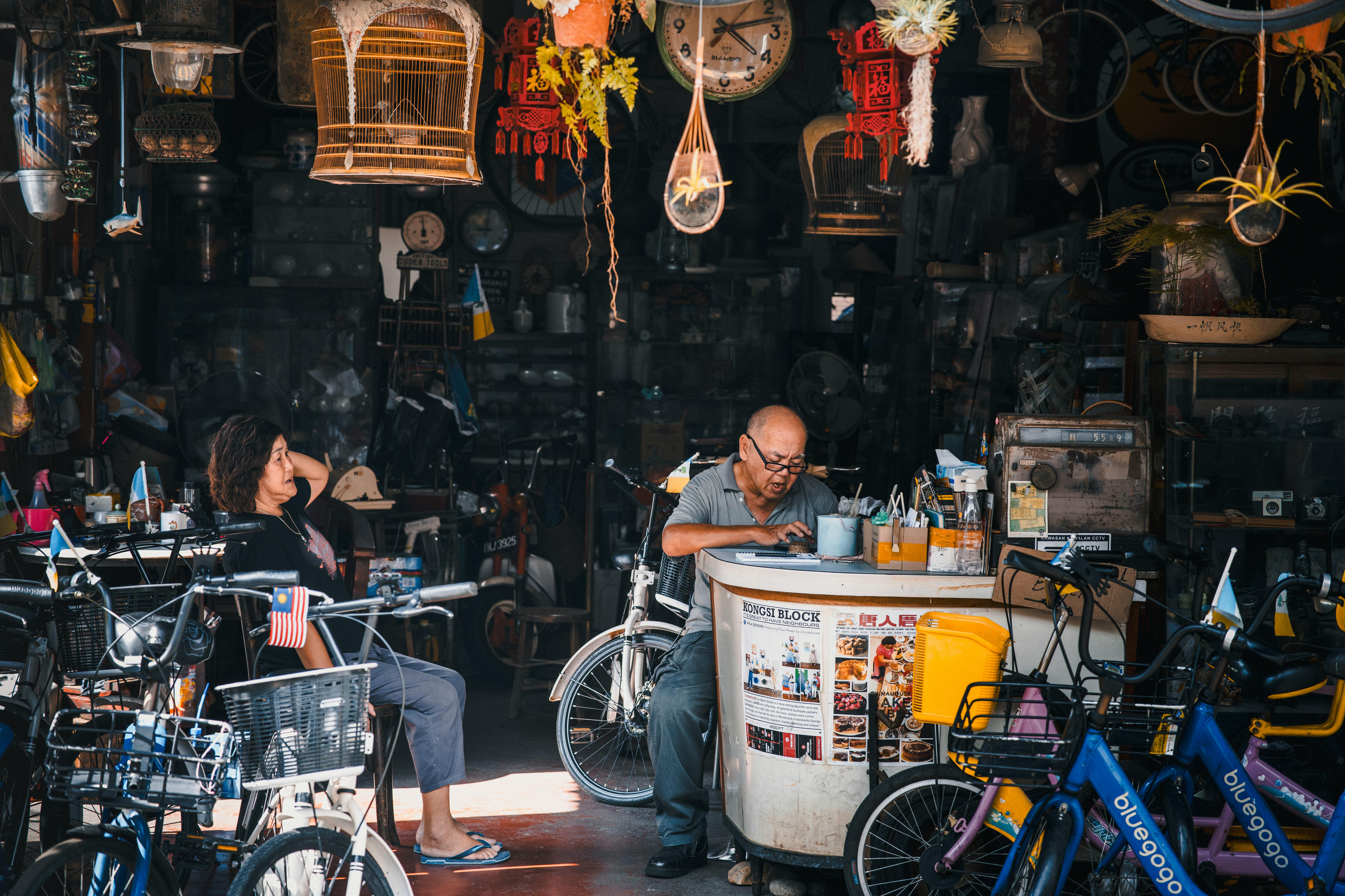 Top 10 Craigslist Alternatives for Buying and Selling Online — Photo by joe jason on Pexels