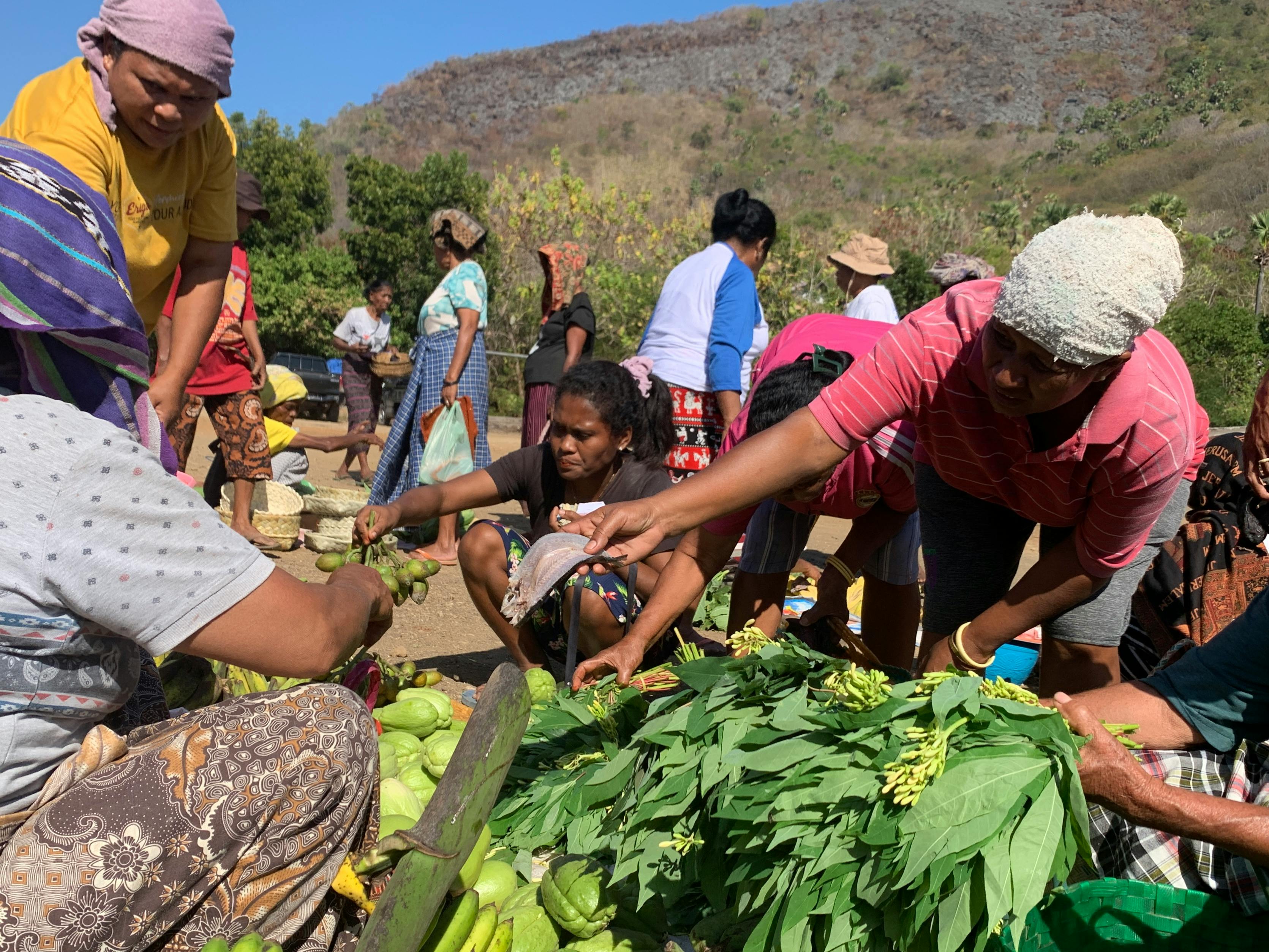 Menjelajahi Desa Wisata Unik di Flores yang Kaya Budaya
