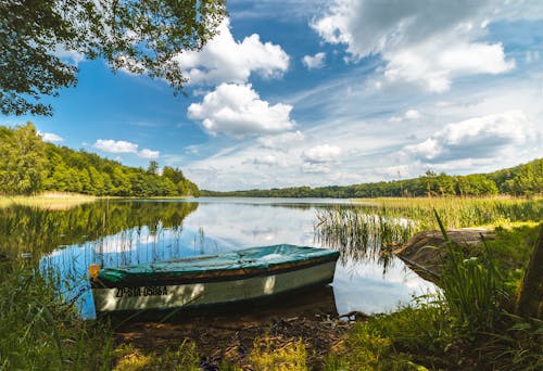 Free stock photo of boat, lake, landscape Stock Photo