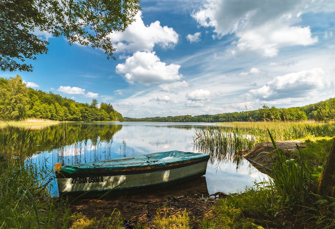 Free stock photo of boat, lake, landscape
