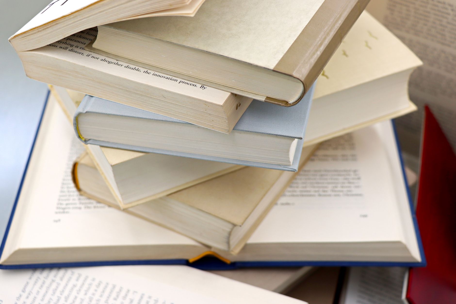 How to Write a Thesis Statement That Holds an Essay Together