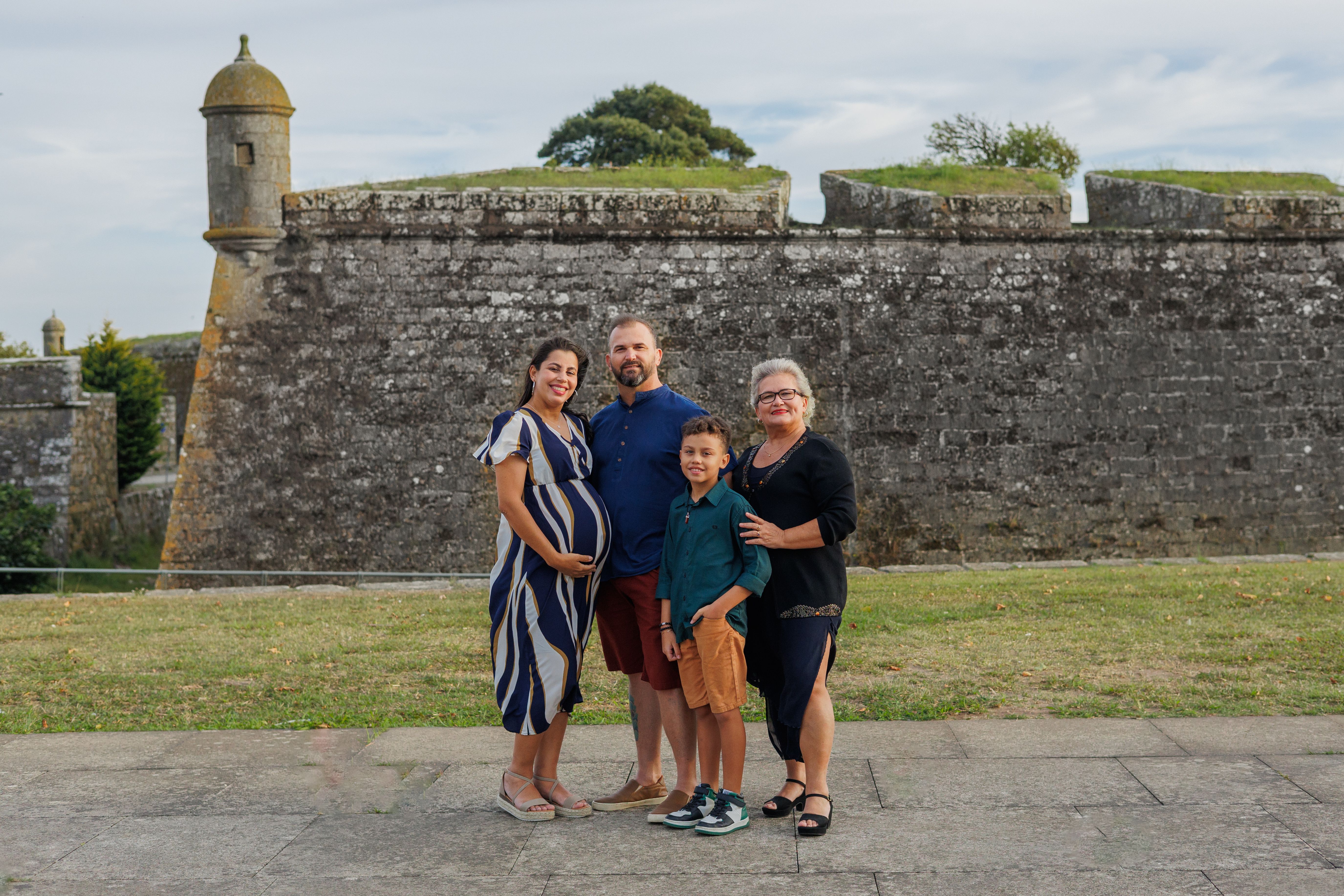family travel, family traveller live, family travel insurance, family travel tips, family travel hacks, family travel tours, 