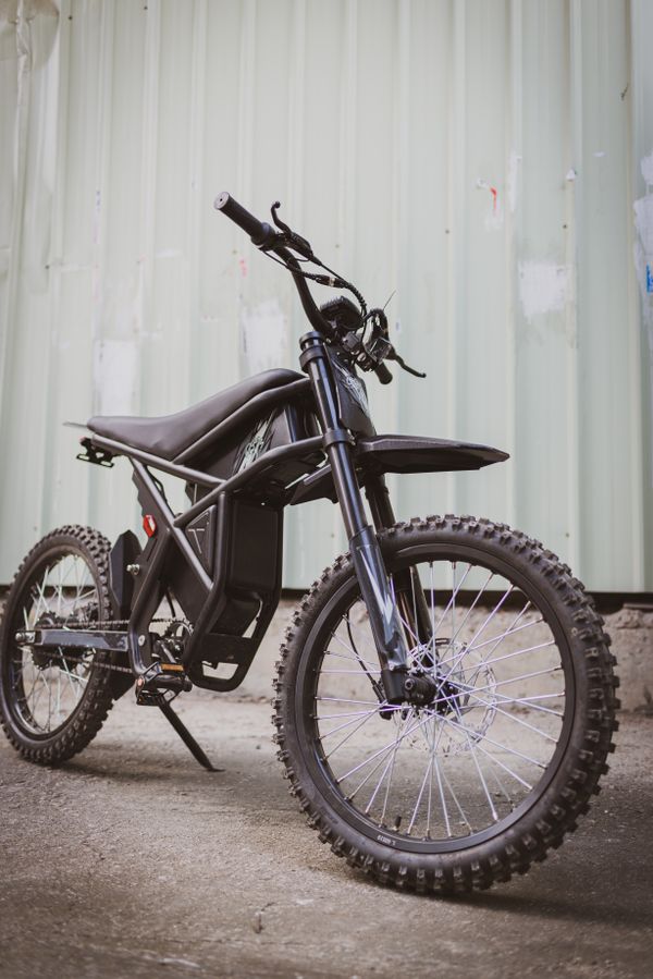 Stealth electric dirt bike side profile