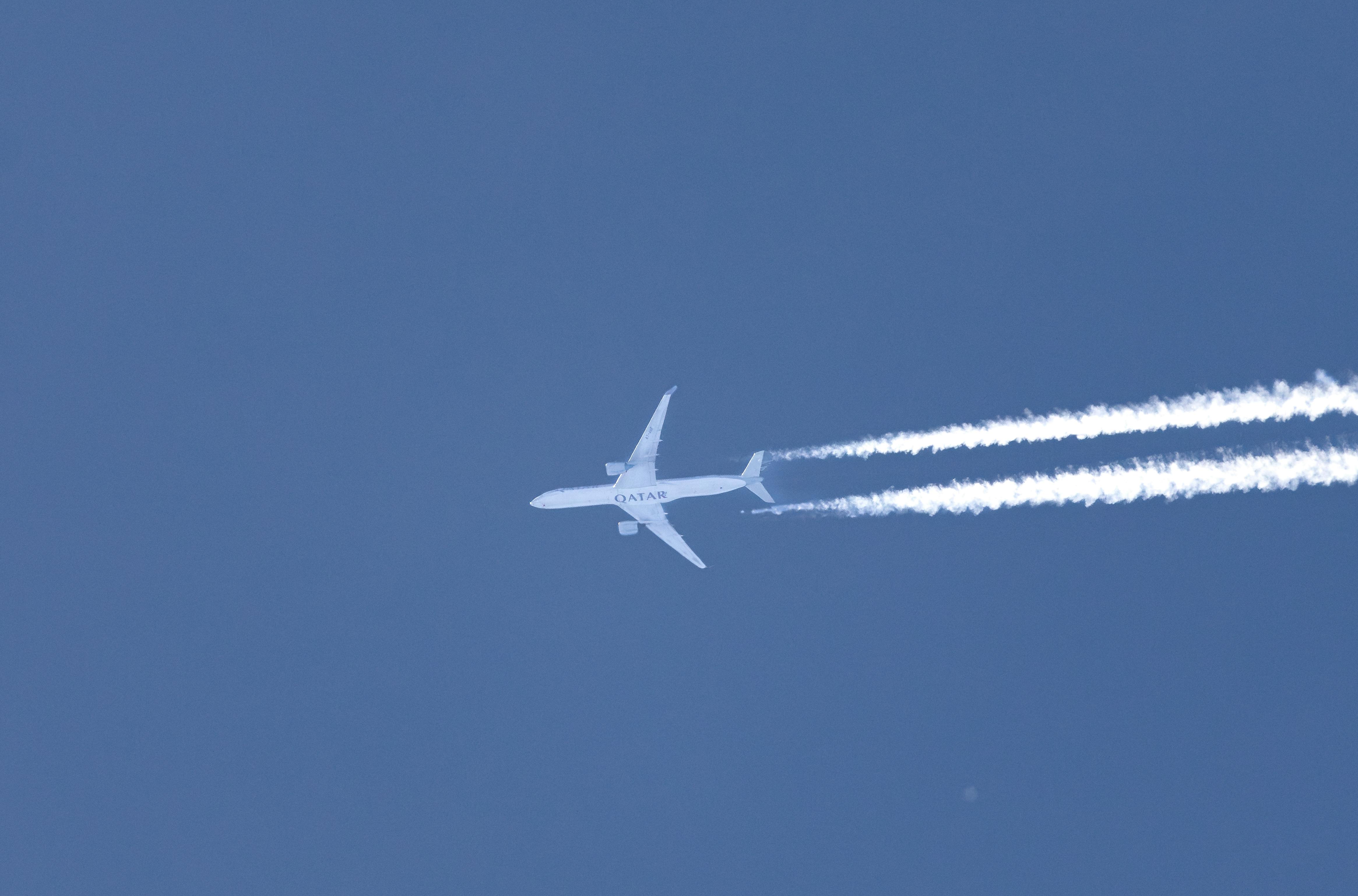 6 Best Ways To Use 100,000 American Airlines Miles For Maximum Value — Photo by Andrew Cutajar on Pexels