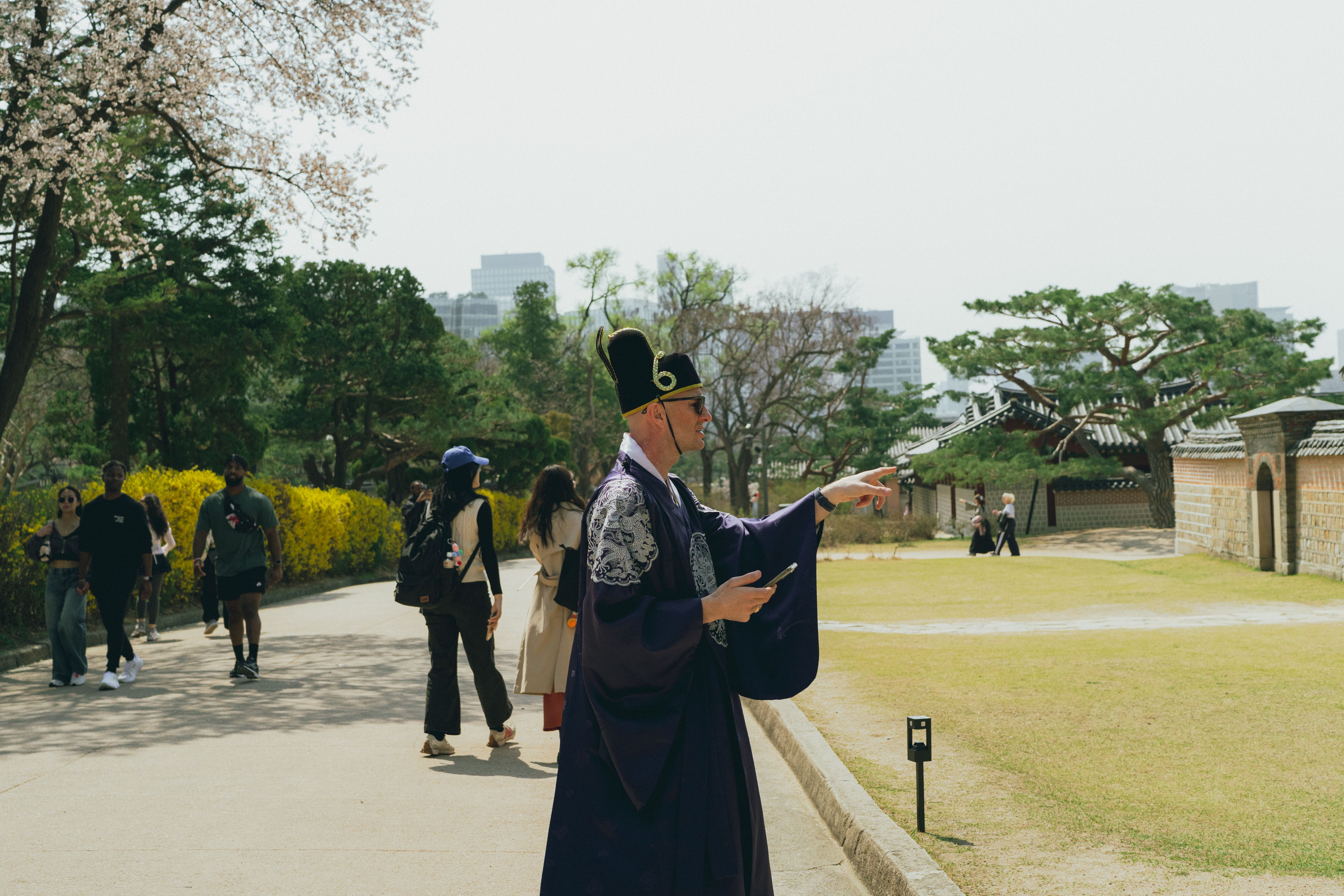 Why foreign shoppers are flocking to this Seoul lifestyle store — Photo by Theodore Nguyen on Pexels