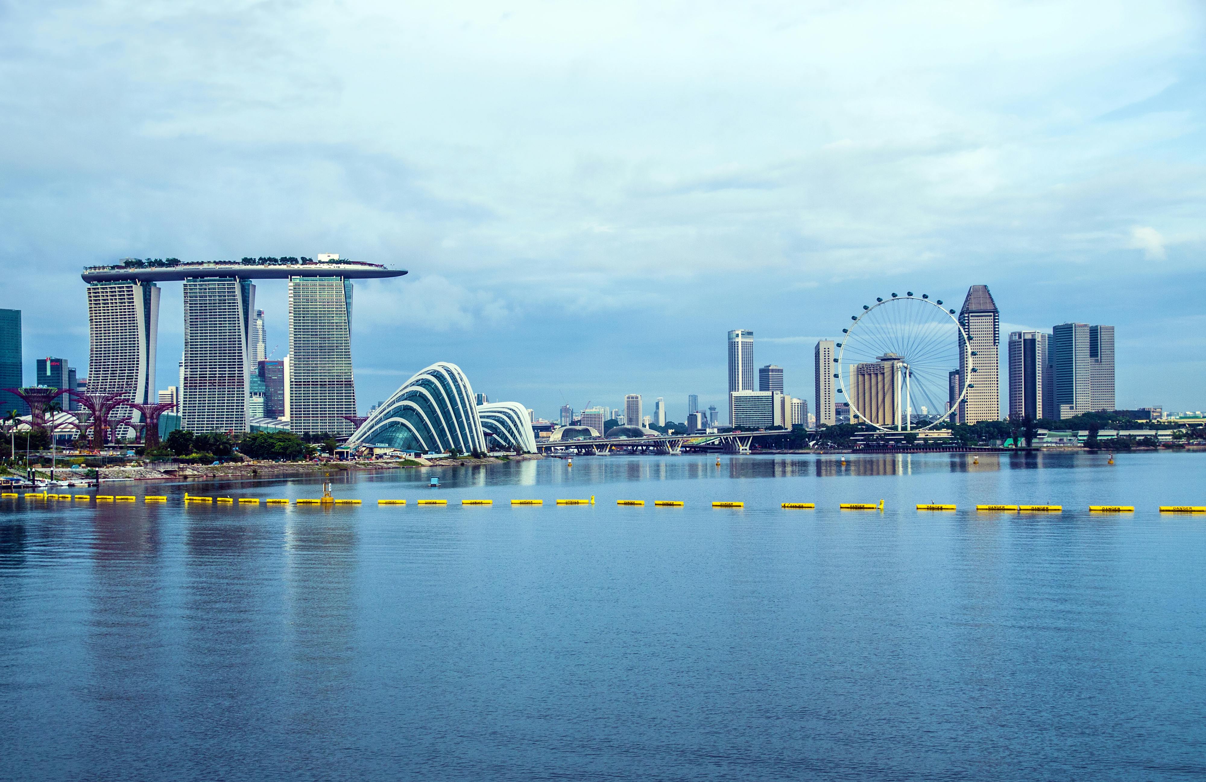 Stunning Singapore Skyline Featuring Marina Bay Sands · Free Stock Photo