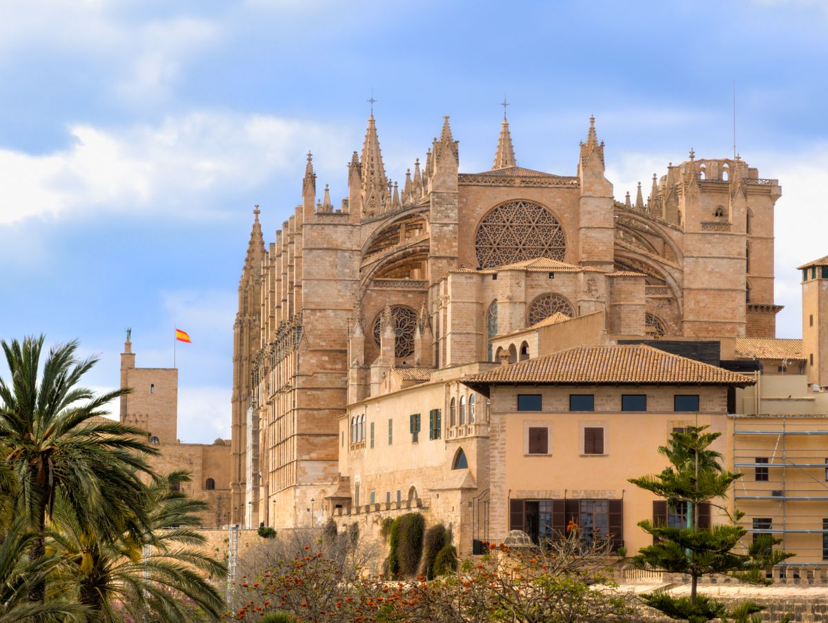 Mallorca — Turquoise coves, stone villages and Tramuntana roads (2)