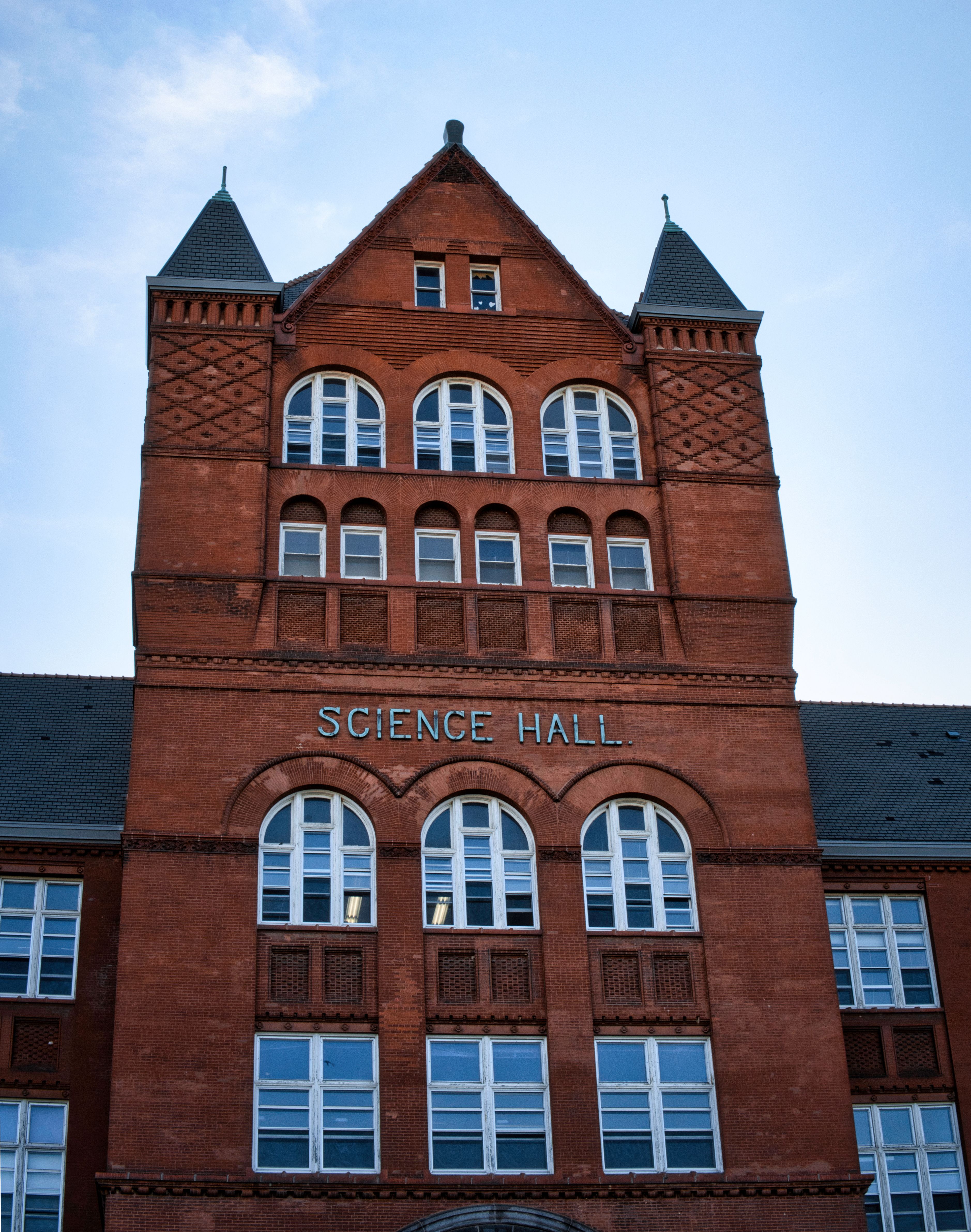 Edifício Histórico Do Science Hall Em Madison · Foto profissional gratuita