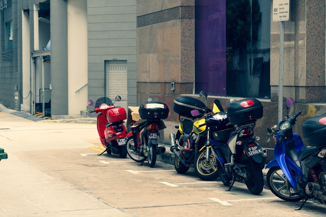 Free stock photo of motor bike, motorbike, motorbike parking