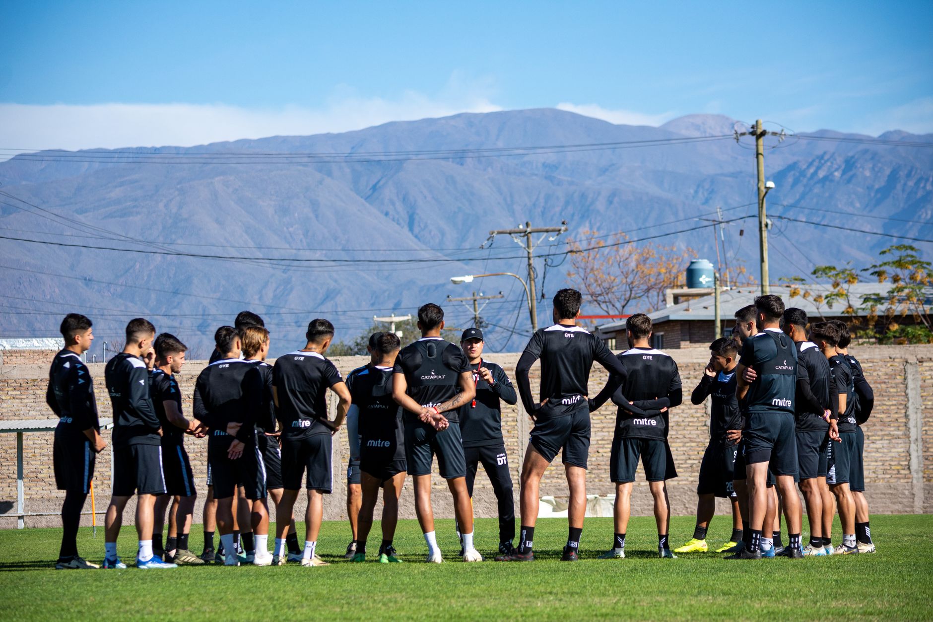 Técnico da Suíça: "Argentina não é invencível"