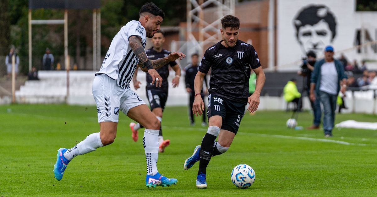 Photo: Franco Monsalvo / Pexels Schalke 04 and SV Elversberg play to a goalless draw