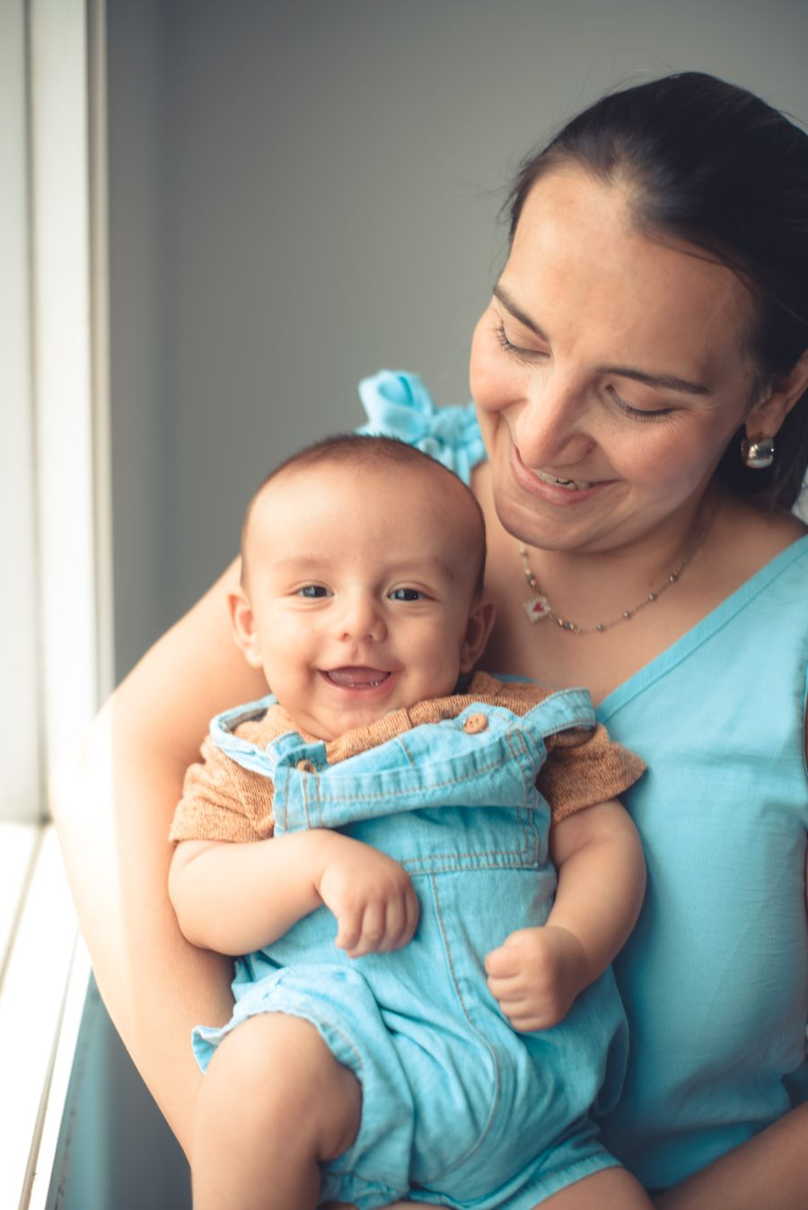 Mère et bébé, moment de complicité