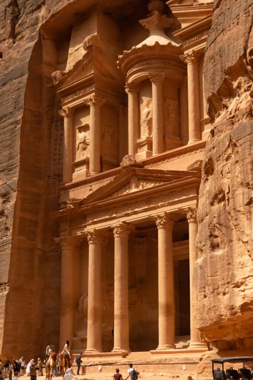 Free Explore the stunning ancient architecture of Petra's Al-Khazneh, a UNESCO World Heritage Site. Stock Photo
