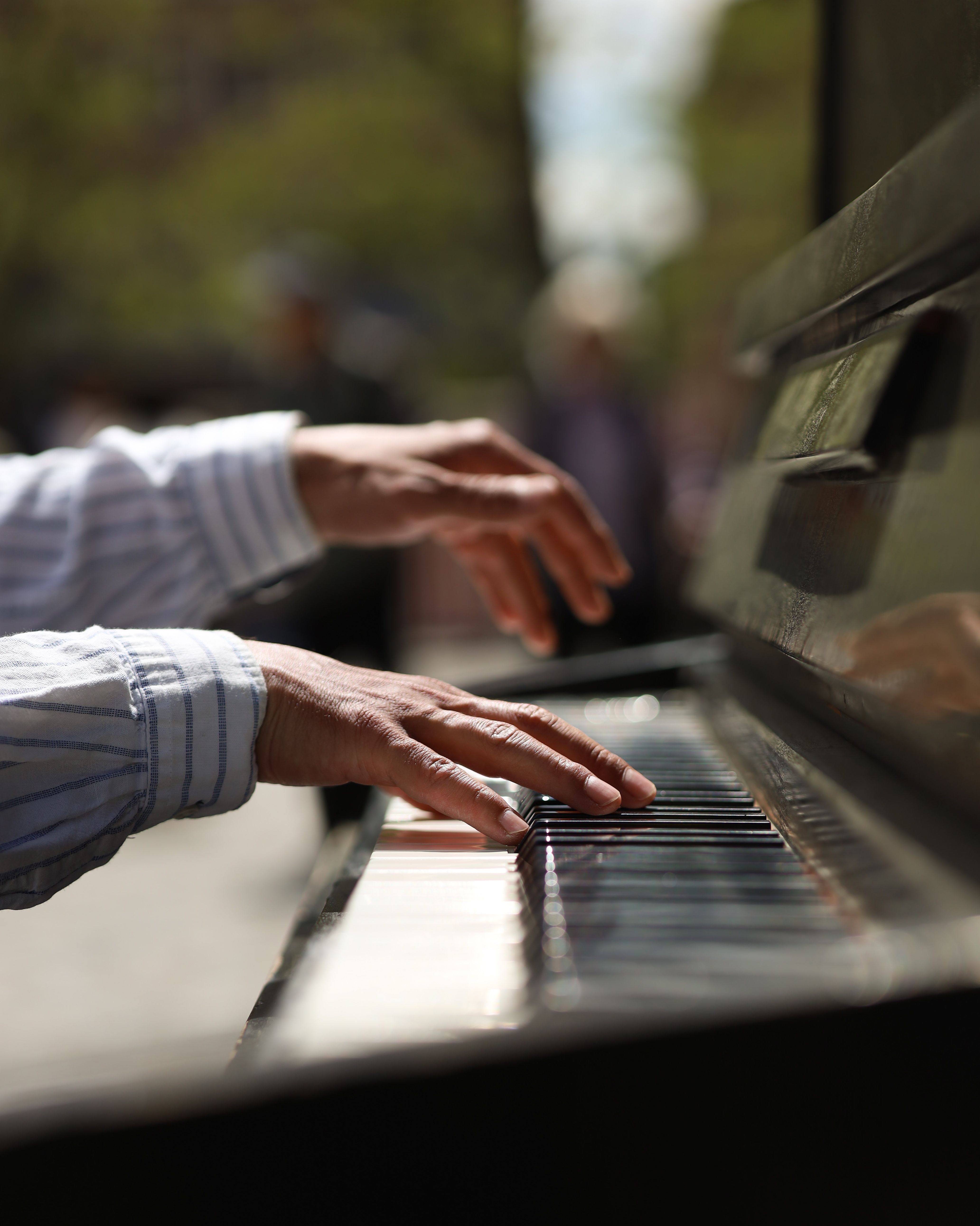 Pianista portoghese si esibisce in quattro città della Russia