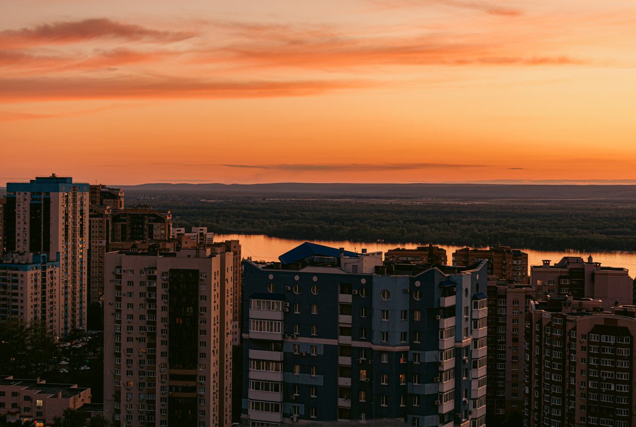 Flat & apartment removals Uttoxeter — removals work in progress