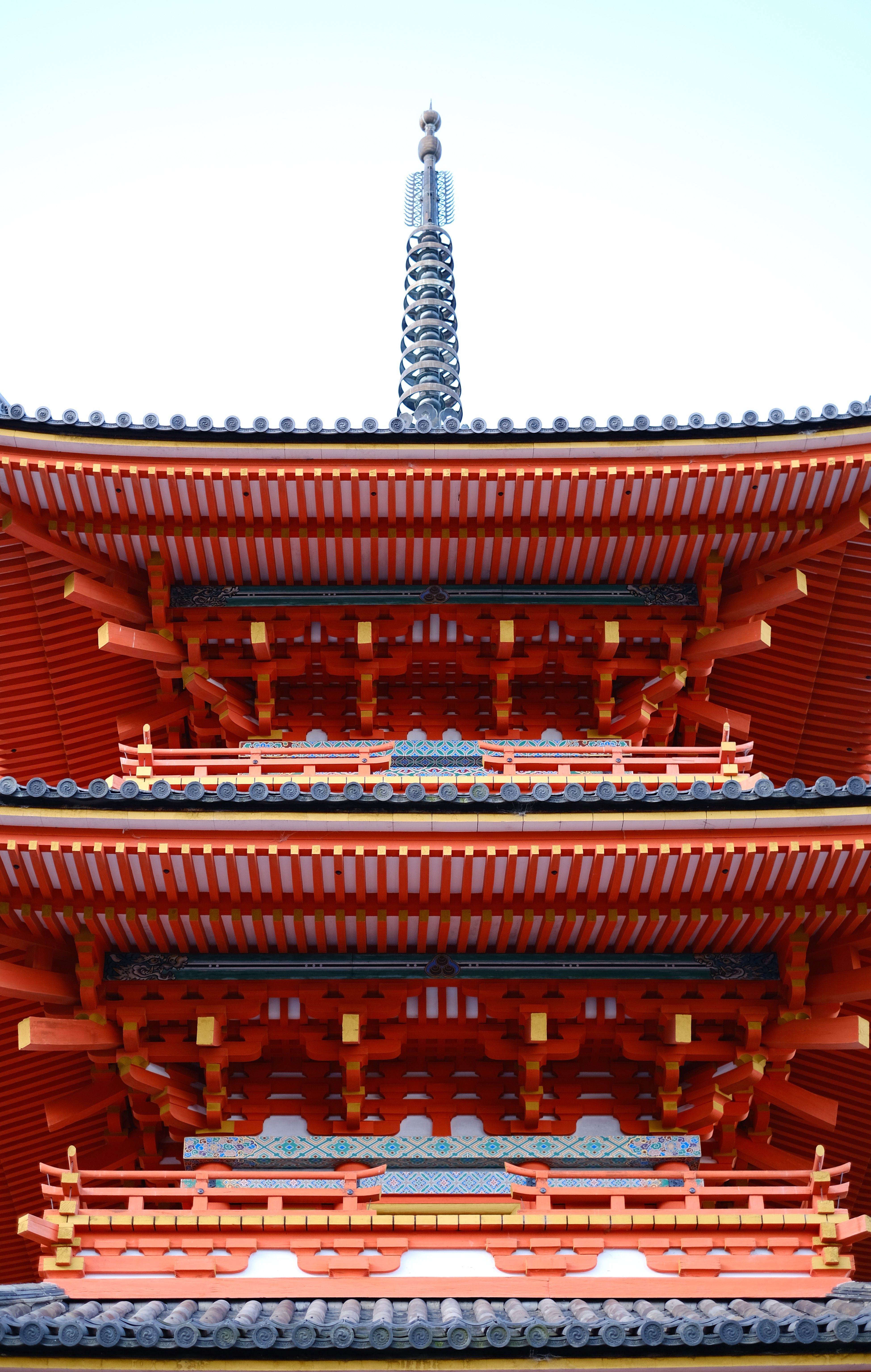 Traditional Japanese Pagoda Architecture · Free Stock Photo