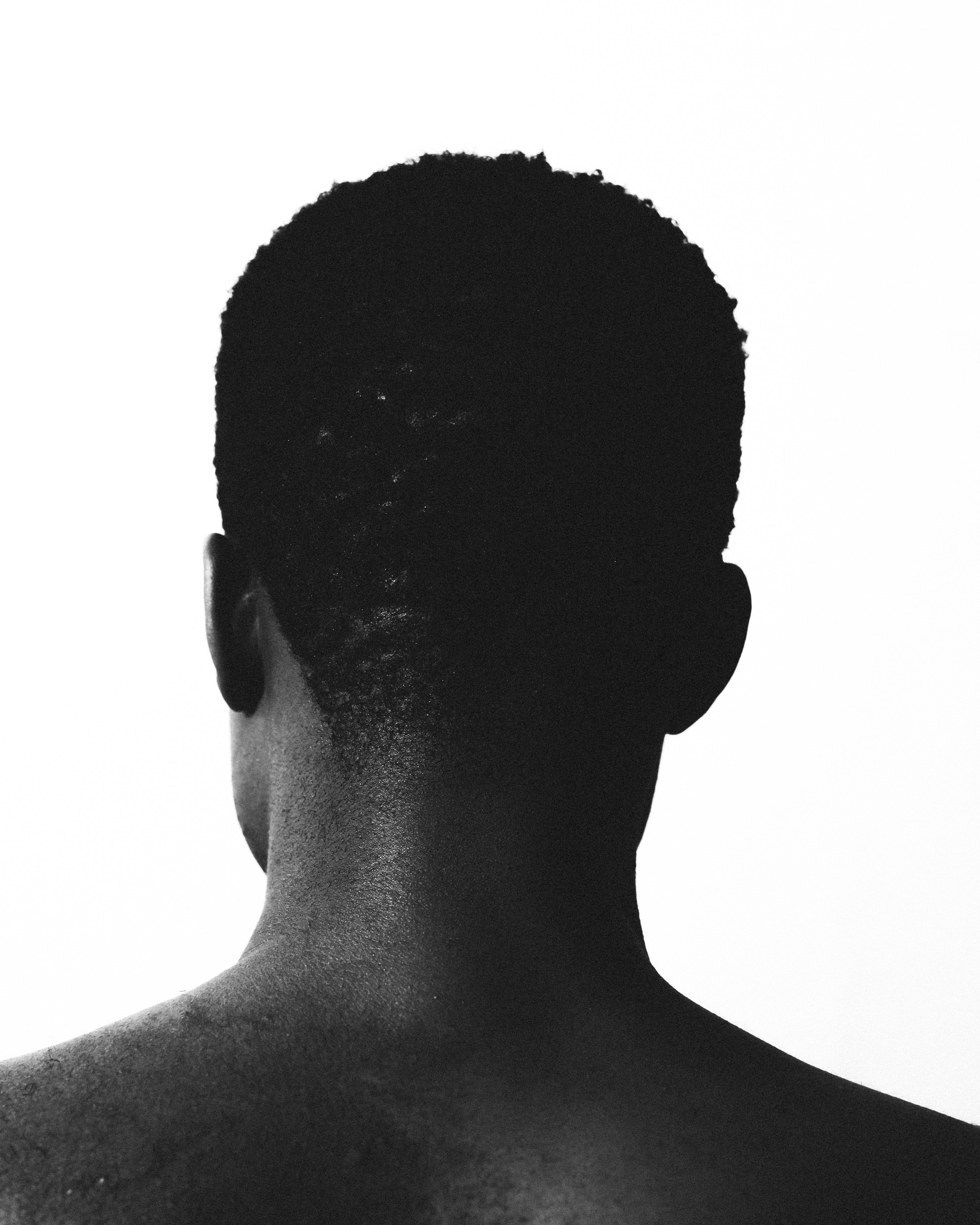 Black and White Portrait of a Person from Behind · Free Stock Photo