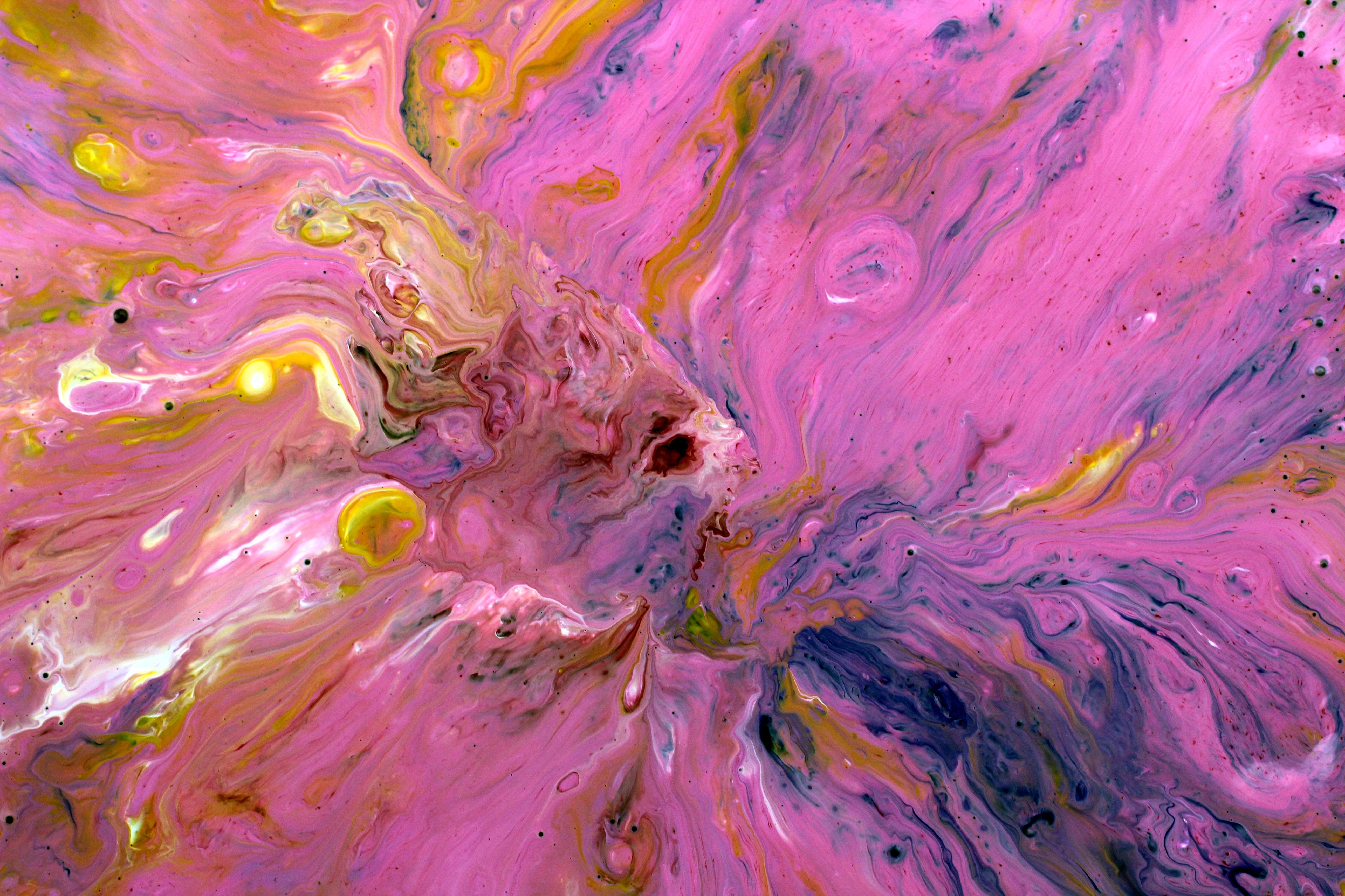 Vibrant Abstract Fluid Art with Pink and Yellow Swirls · Free Stock Photo