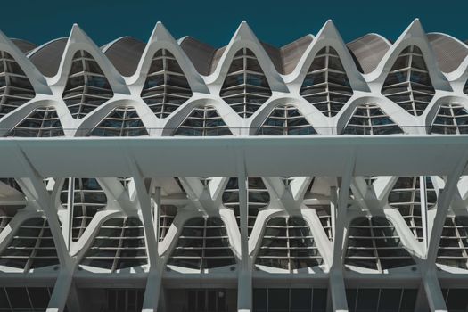 A striking image of the modern design of Museu de les Ciències in València, Spain.