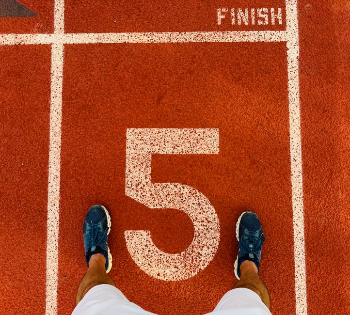Why Popular TikTok Workout Trends Fail: Form Breakdown and Injury Risk Analysis