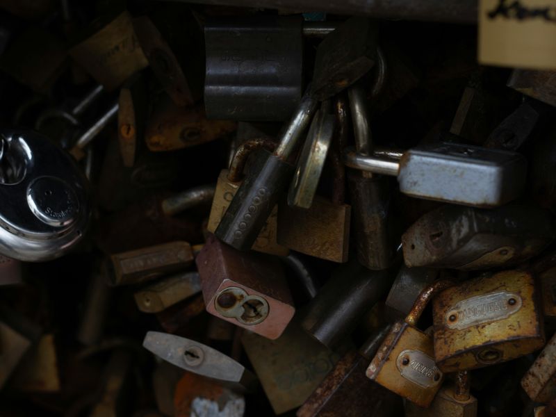 Door & gate locks, George