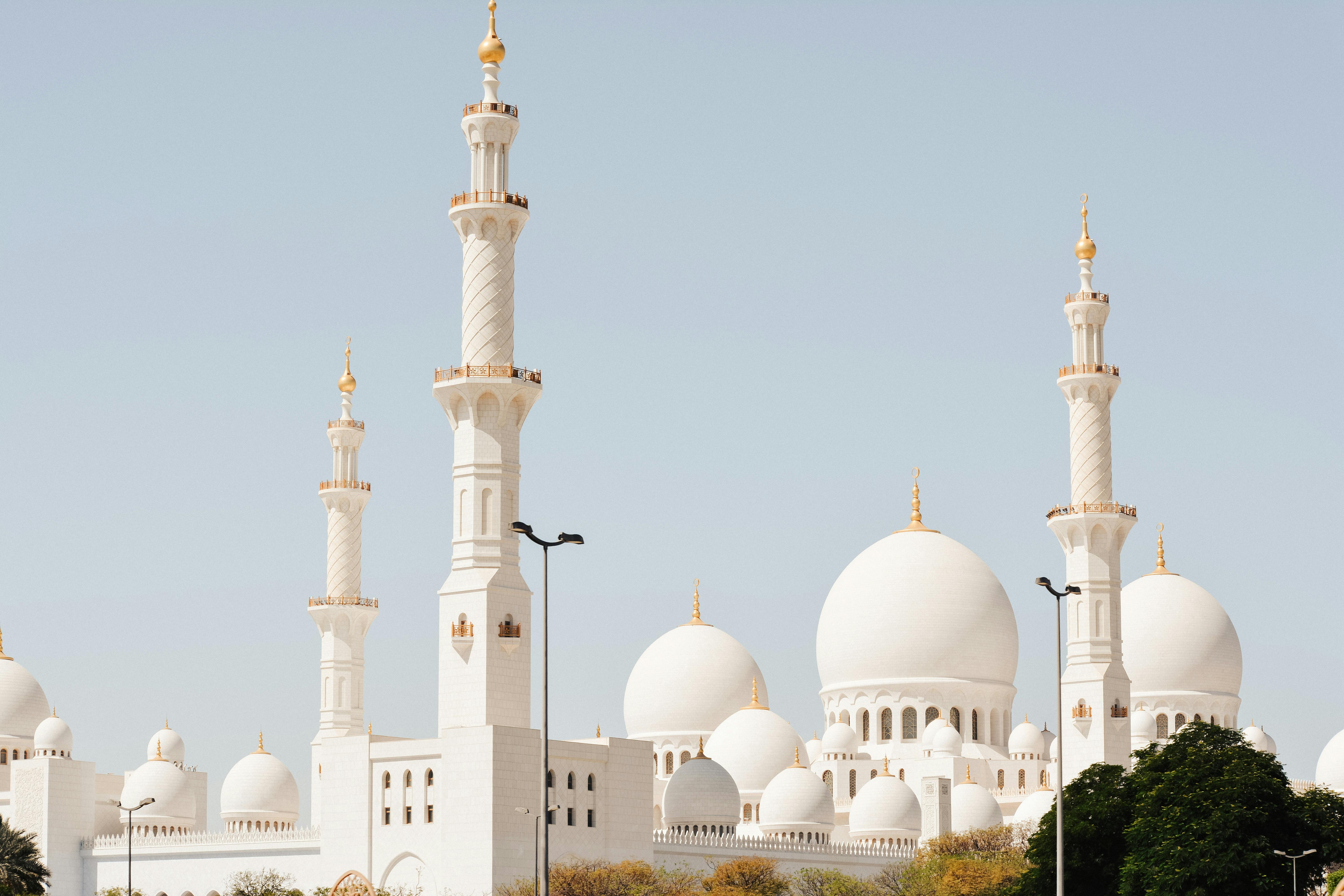Abu Dhabi in 3 Days — The Perfect Itinerary