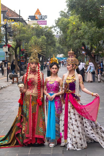 88. Keraton Solo (Surakarta): Pusat Adat dan Seni Jawa 88. Keraton Solo (Surakarta): Pusat Adat dan Seni Jawa