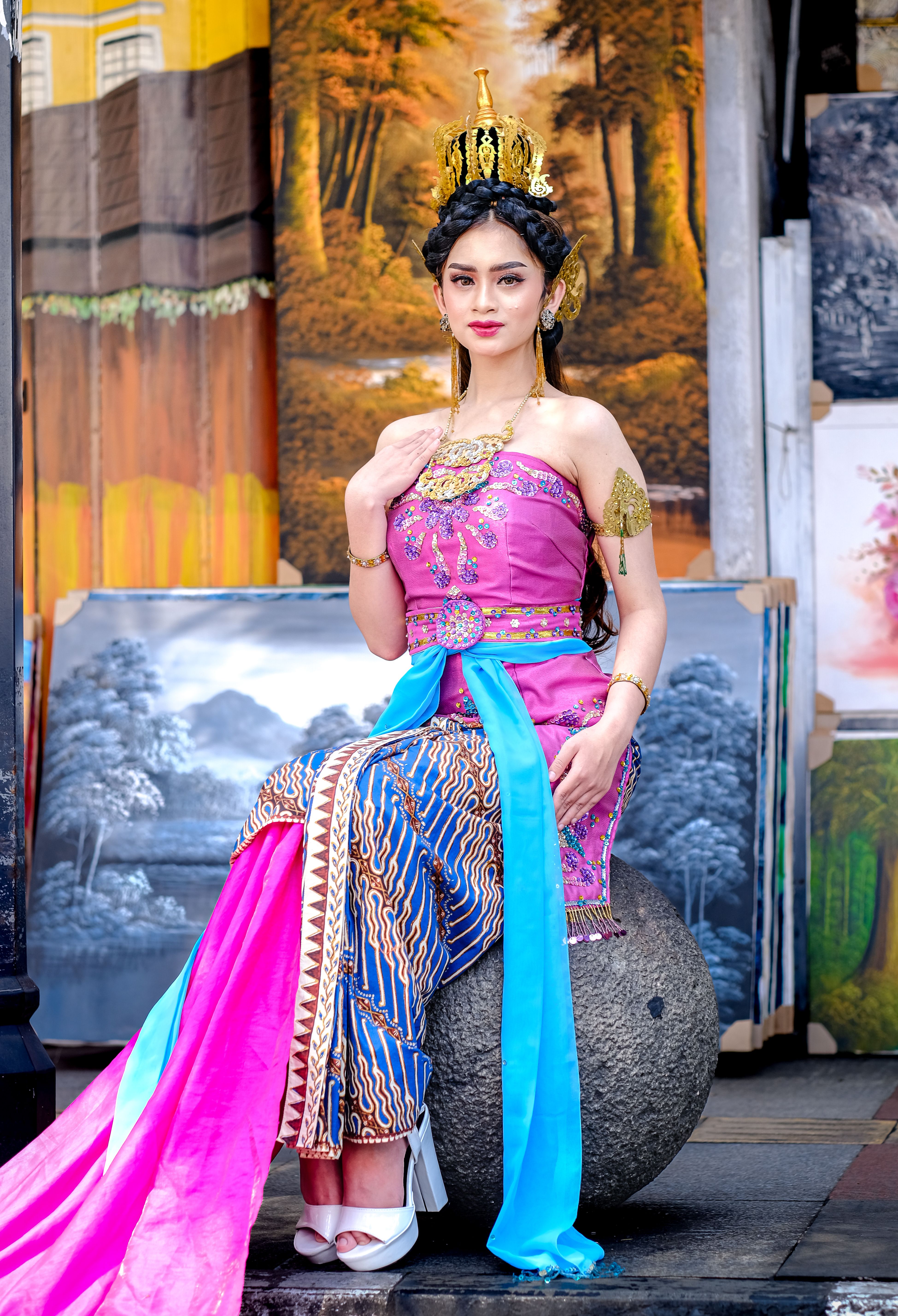 Portrait of Woman in Traditional Indonesian Attire  Free Stock Photo