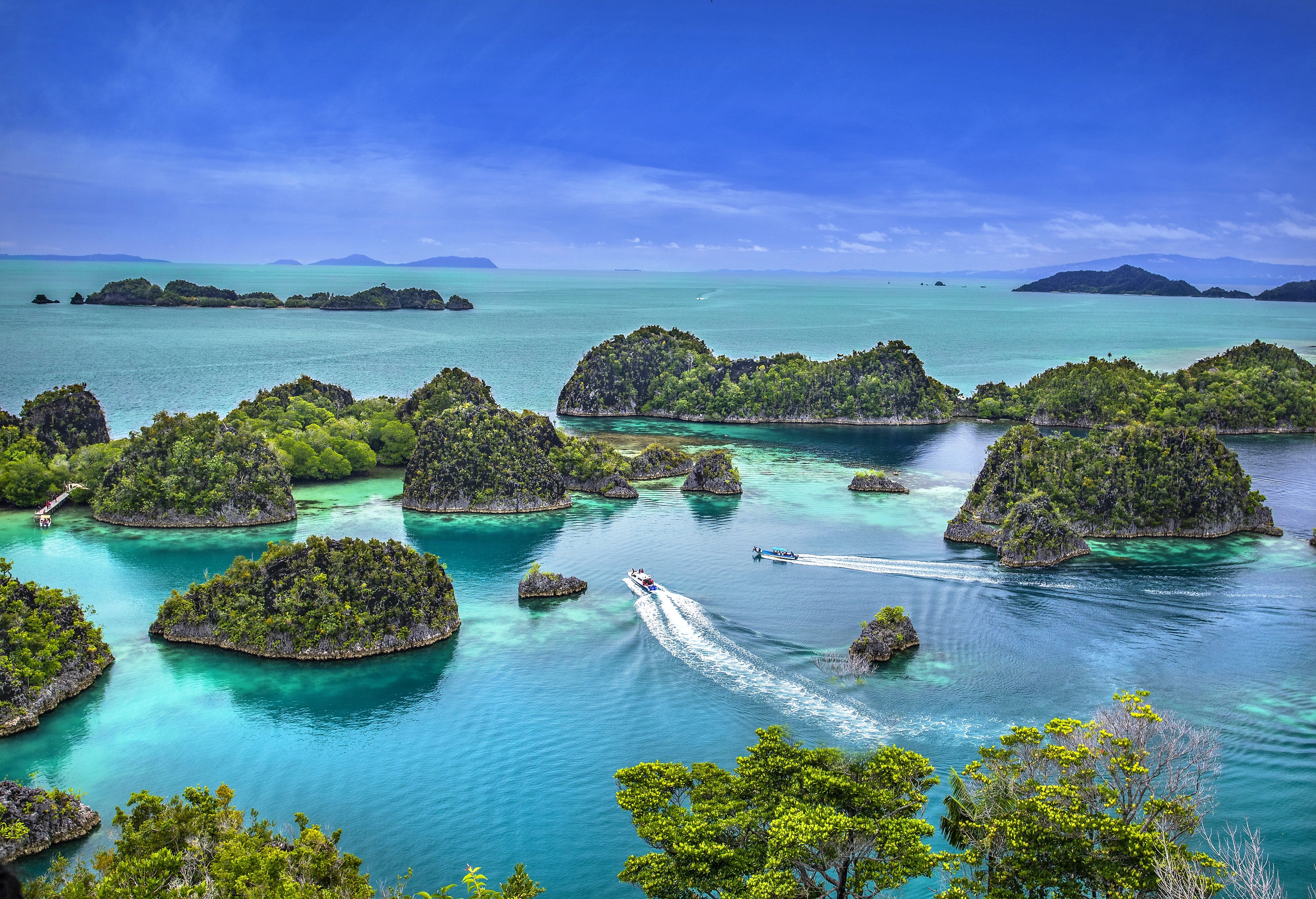 meanwhile, free day in raja ampat you could explore.