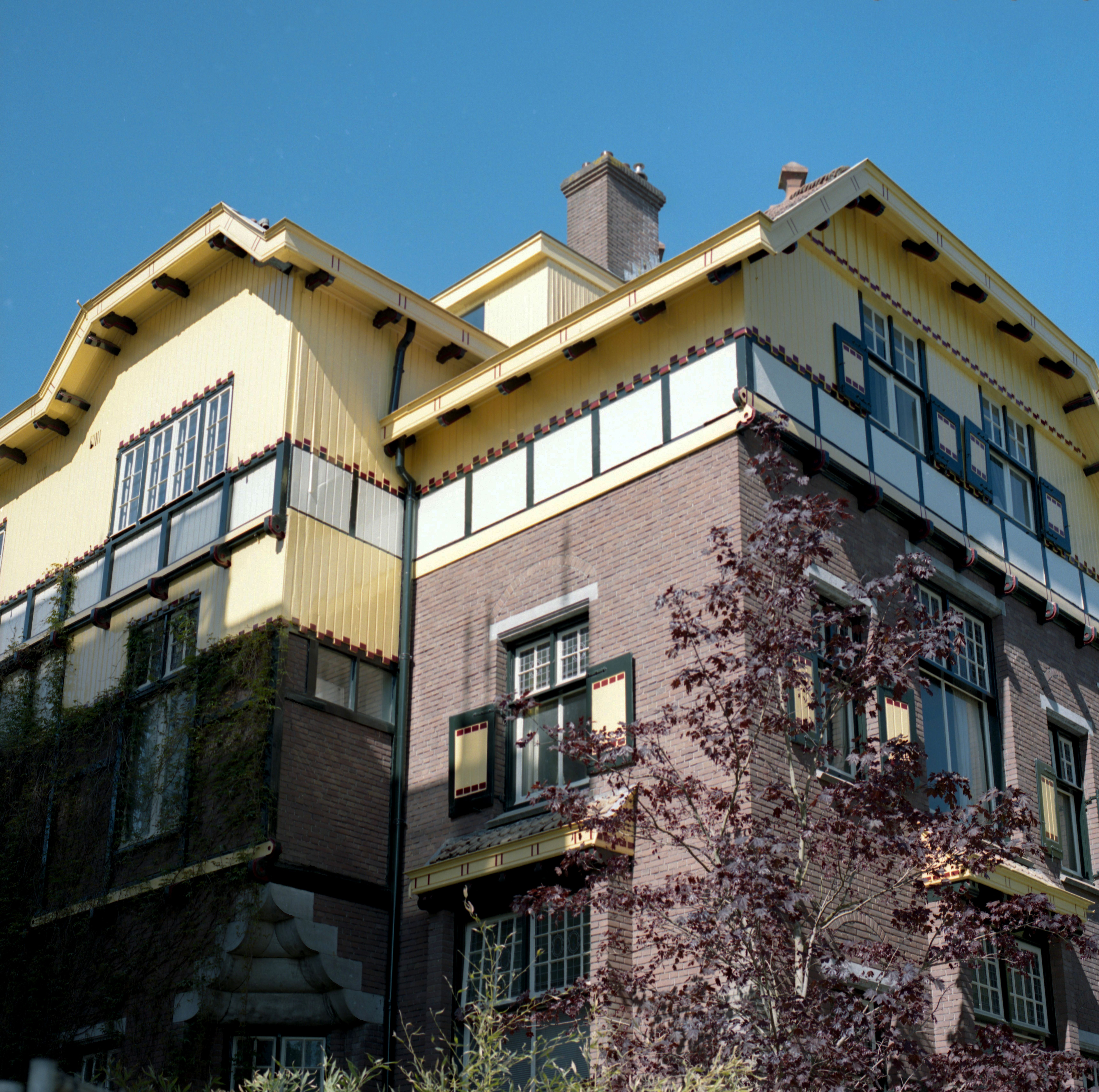 Inside Voysey House – the archival home of Sanderson Design Group — Photo by Thomas  balabaud on Pexels